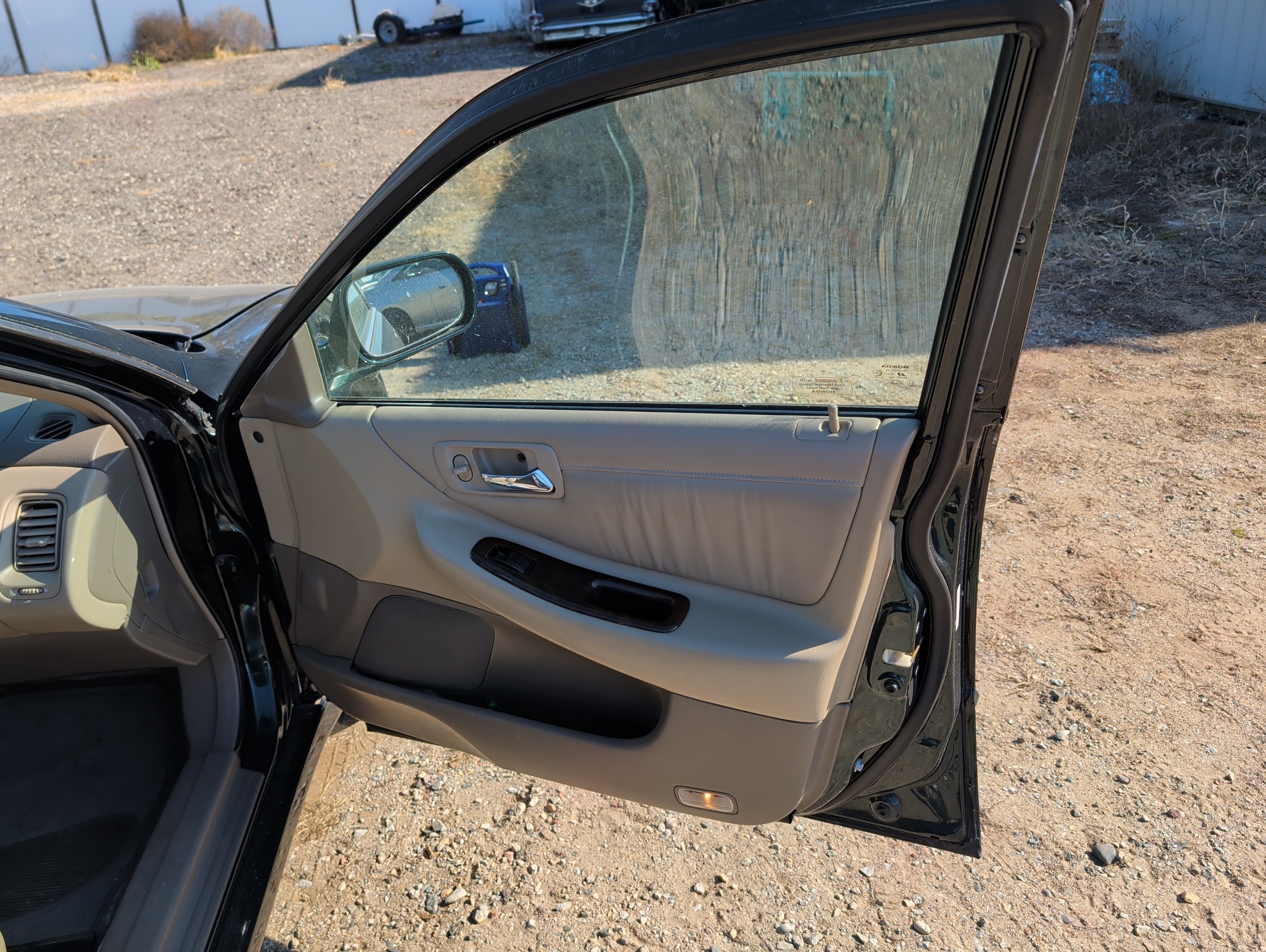 2000 honda accord ex-sedan with 135556 miles for sale near Elk River, Minnesota 106787_32_passenger_door_panel.jpg