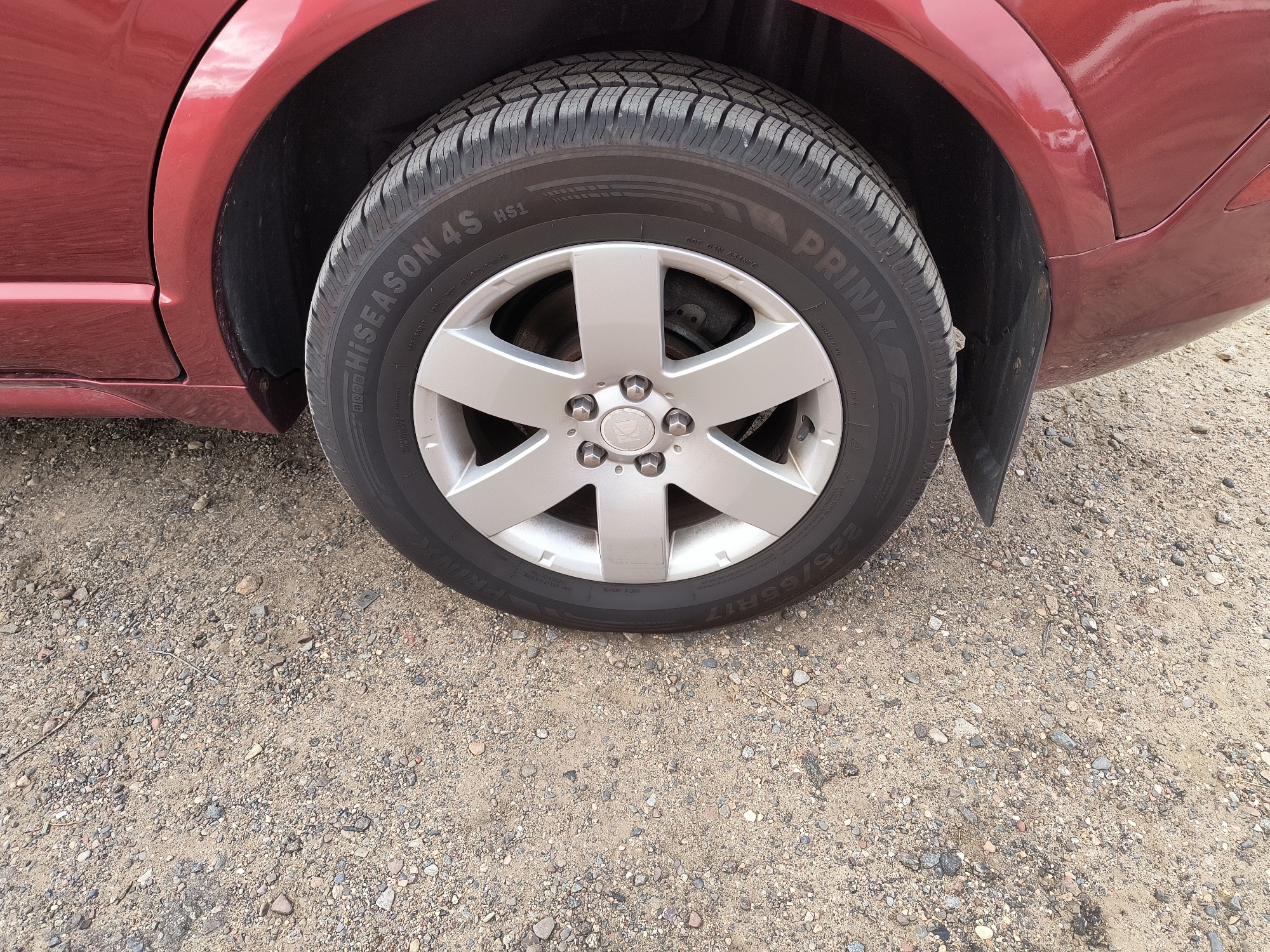 2008 saturn vue fwd-v6-xr with 84317 miles for sale near Elk River, Minnesota 106788_13_rear_drv_wheel.jpg