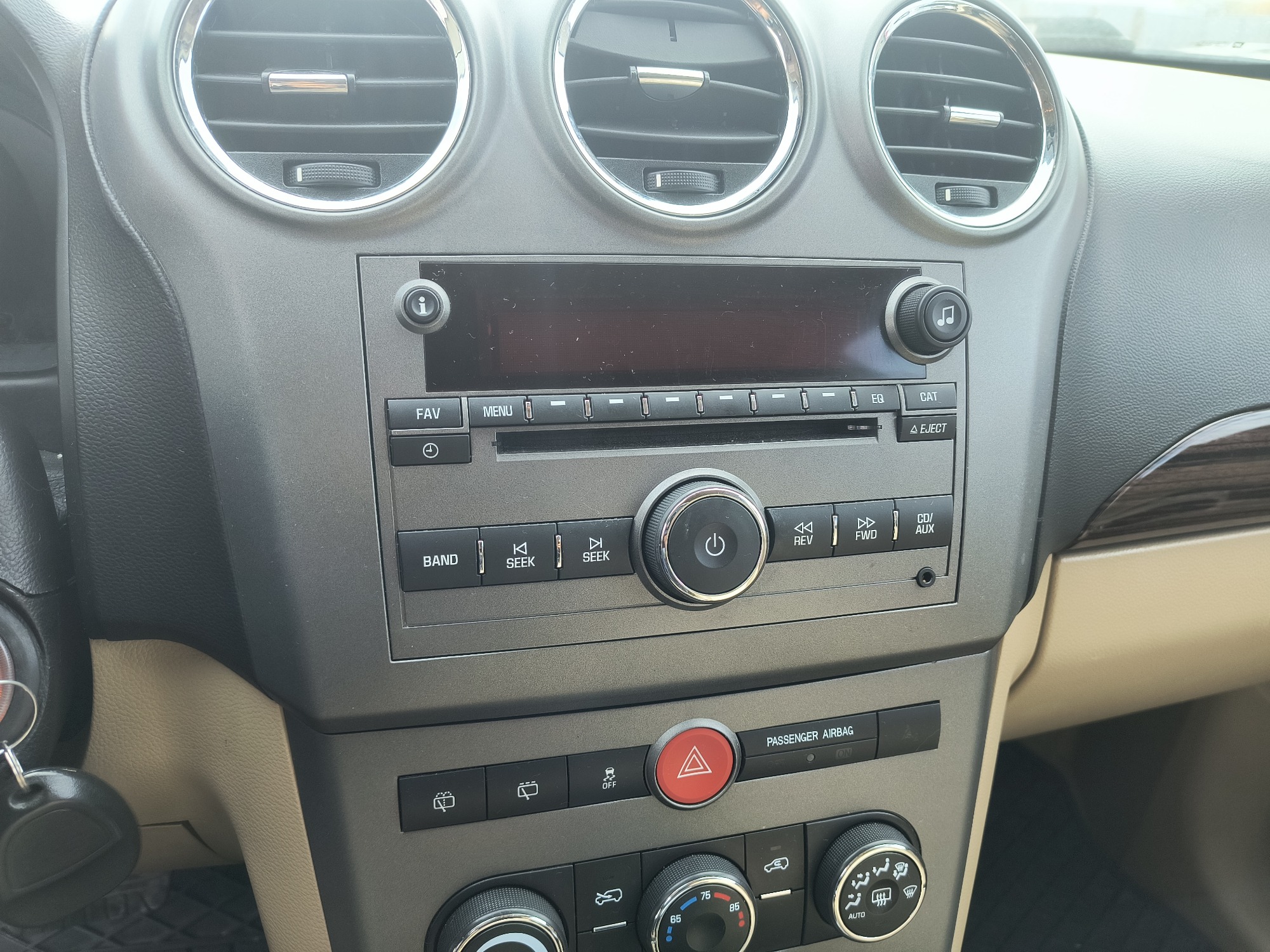 2008 saturn vue fwd-v6-xr with 84317 miles for sale near Elk River, Minnesota 106788_39_radio_closeup.jpg