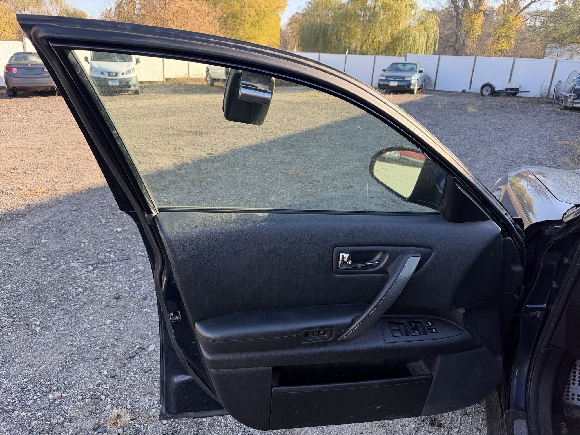2007 infiniti fx fx35-awd with 171243 miles for sale near Elk River, Minnesota 106790_23_driver_door_panel.jpg