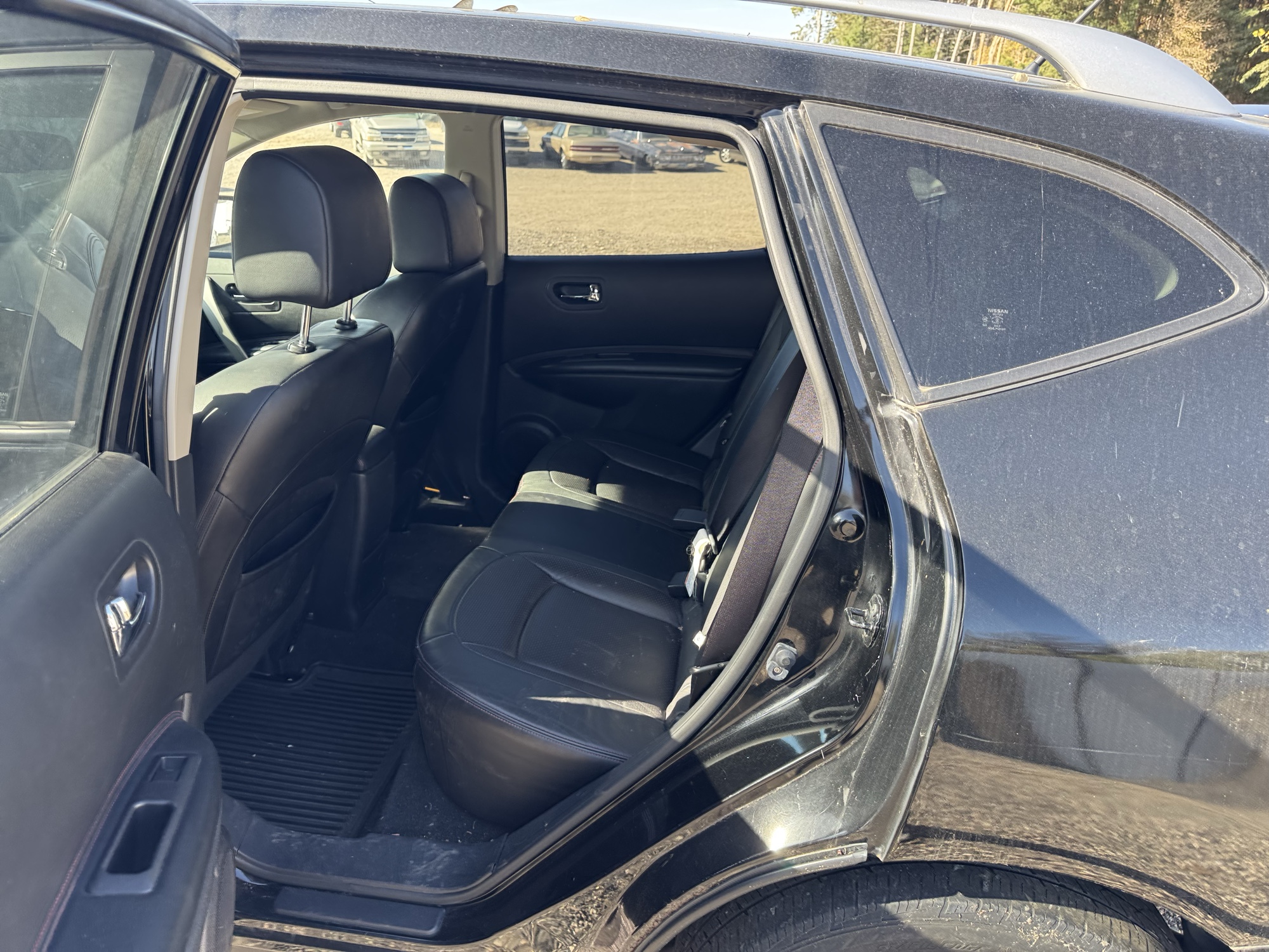 2012 nissan rogue s-awd with 111484 miles for sale near Elk River, Minnesota 106791_24_drv_rear_seat.jpg