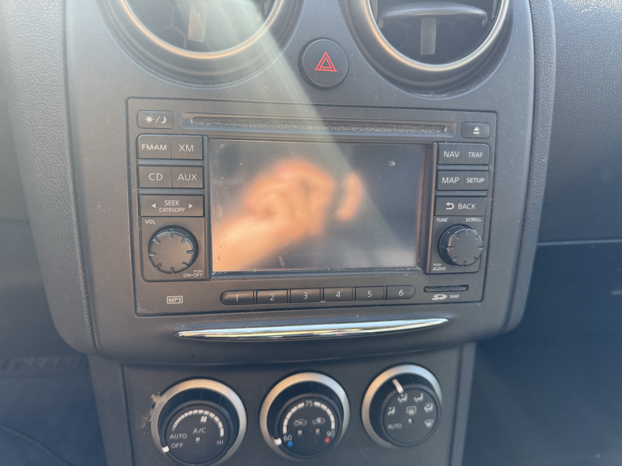 2012 nissan rogue s-awd with 111484 miles for sale near Elk River, Minnesota 106791_39_radio_closeup.jpg
