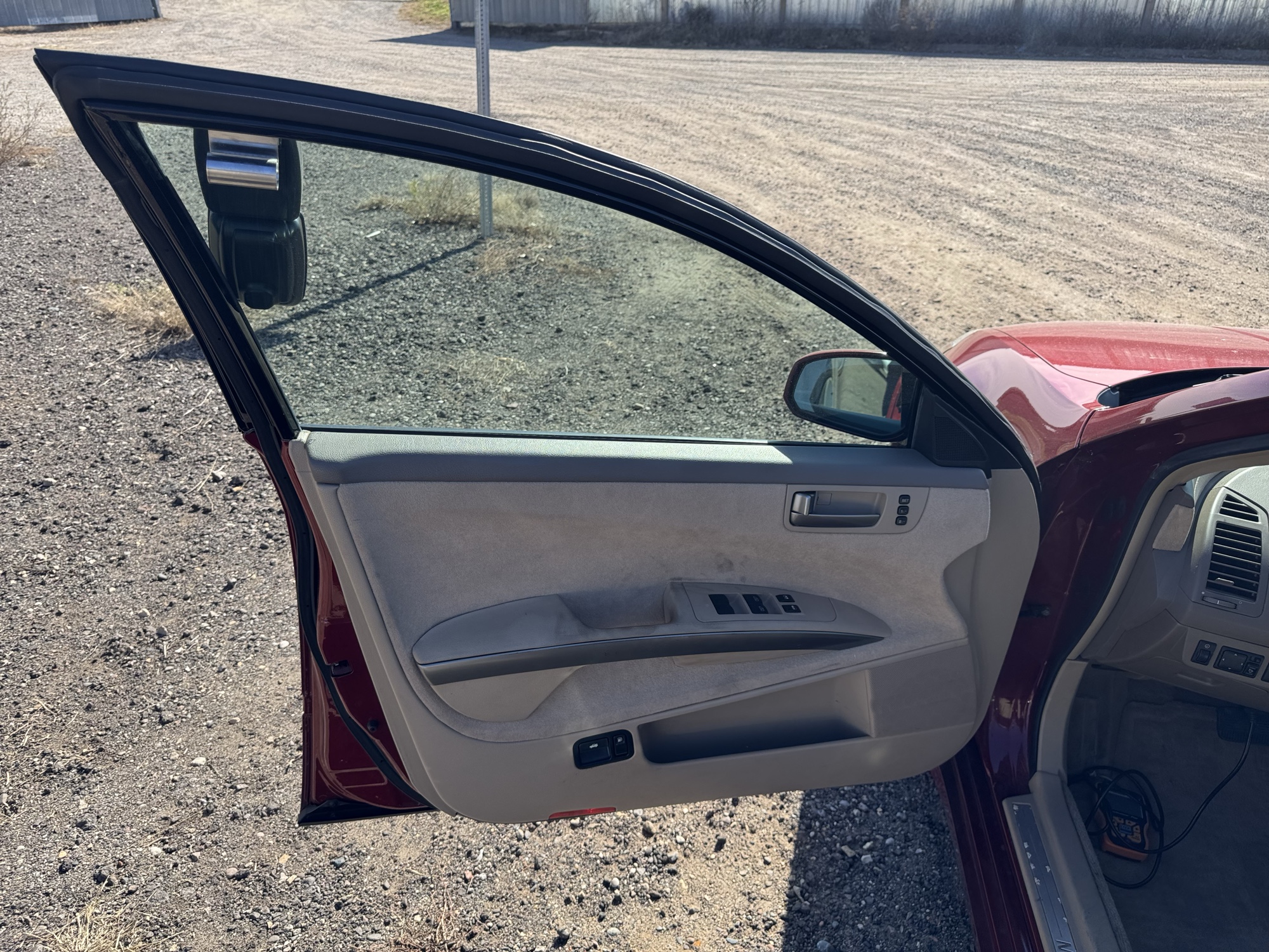 2004 nissan maxima se with 64495 miles for sale near Elk River, Minnesota 106792_23_driver_door_panel.jpg