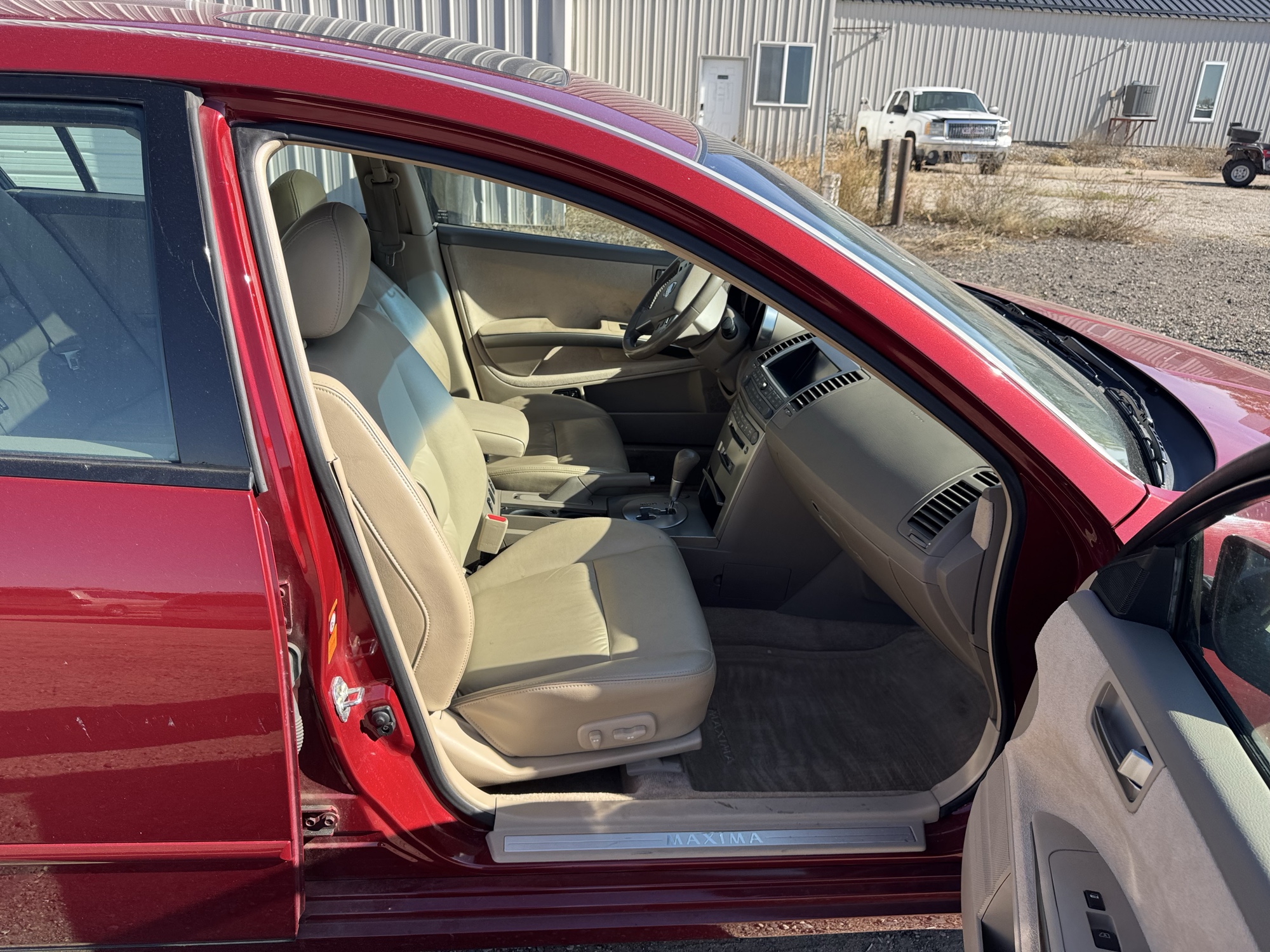 2004 nissan maxima se with 64495 miles for sale near Elk River, Minnesota 106792_31_passenger_seat.jpg