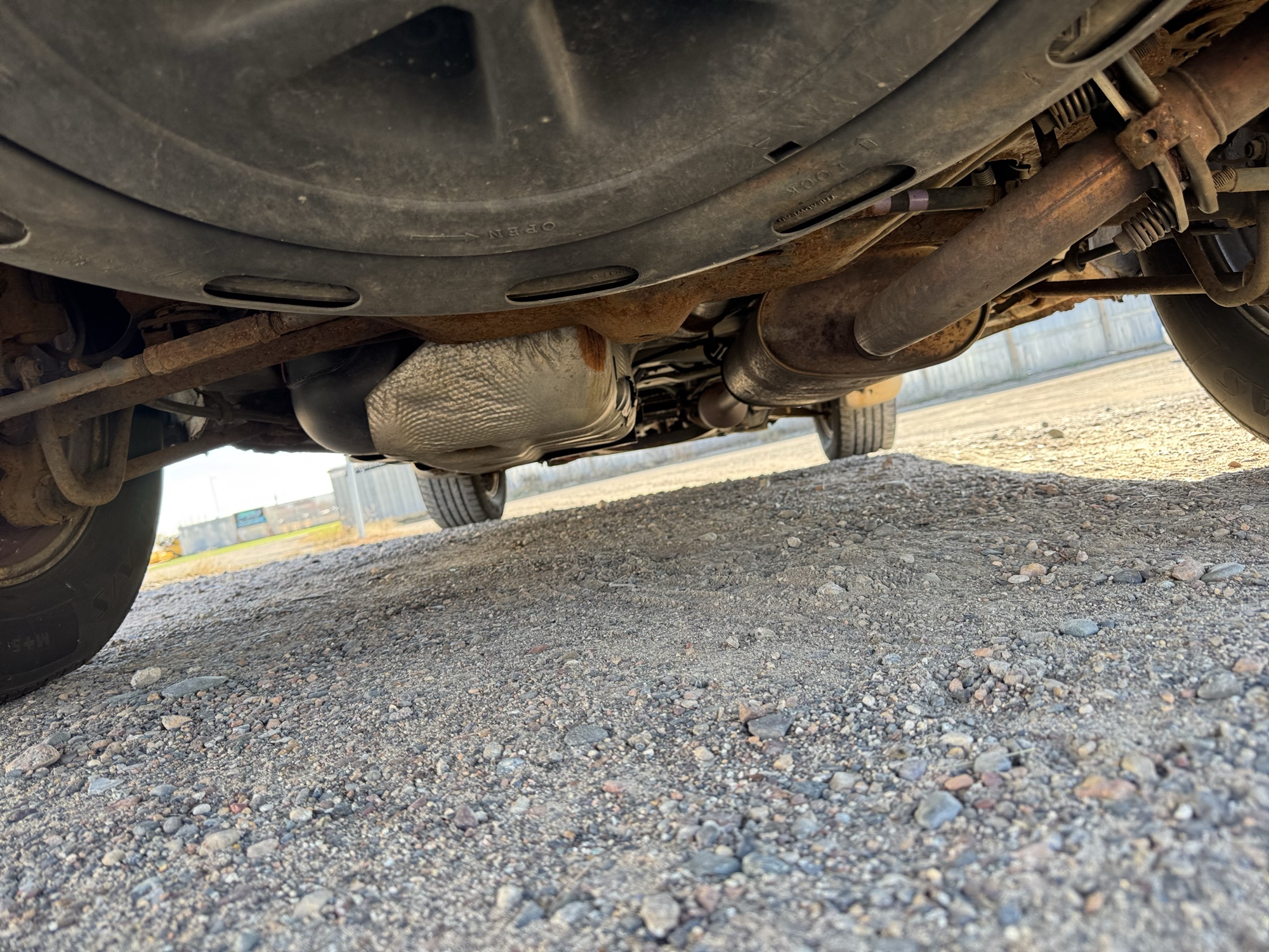 2005 toyota highlander v6-2wd with 263486 miles for sale near Elk River, Minnesota 106793_19_undercar_rear.jpg