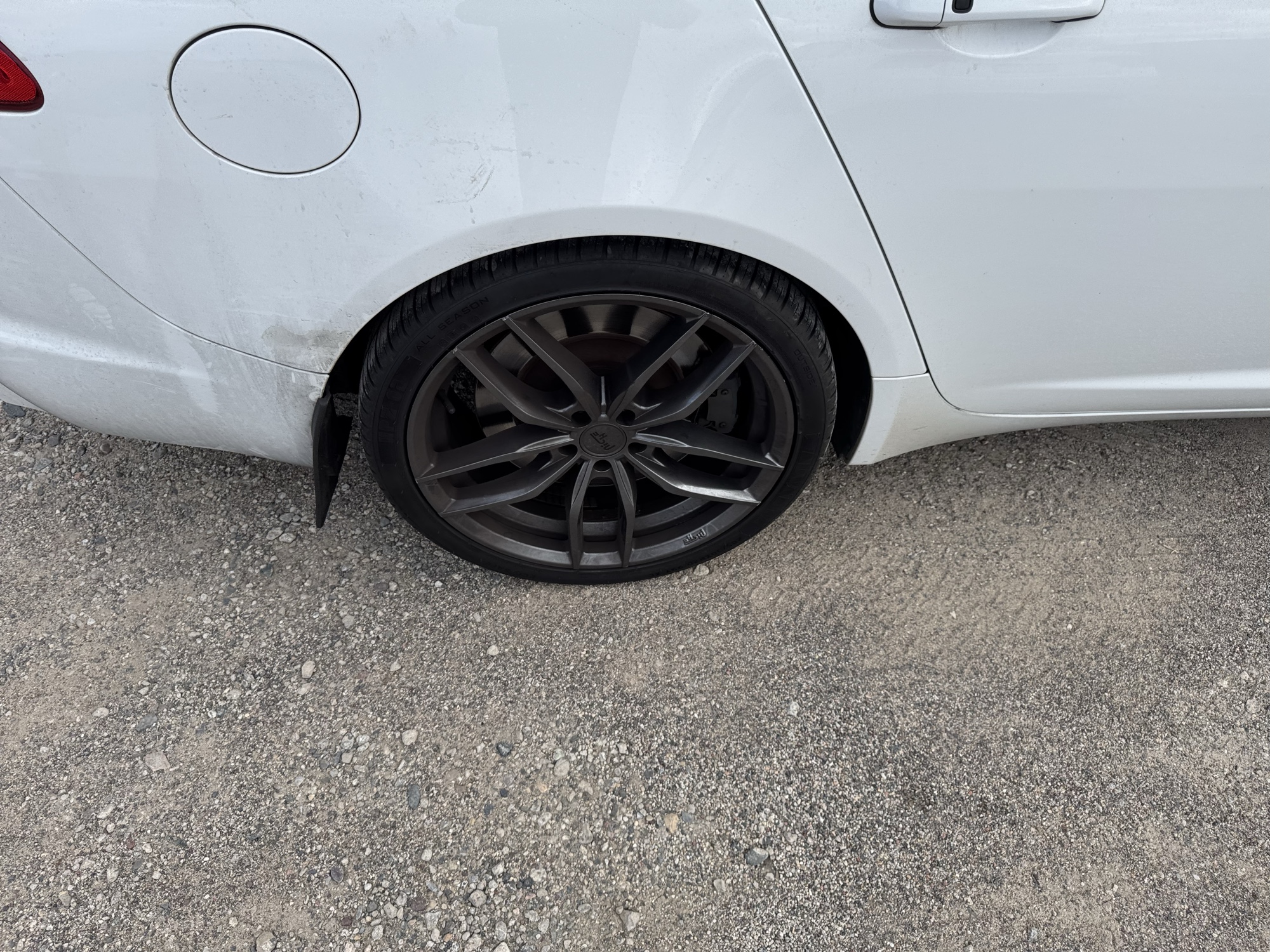 2011 jaguar xf-series xf-supercharged with 150511 miles for sale near Elk River, Minnesota 106794_14_rear_pass_wheel.jpg