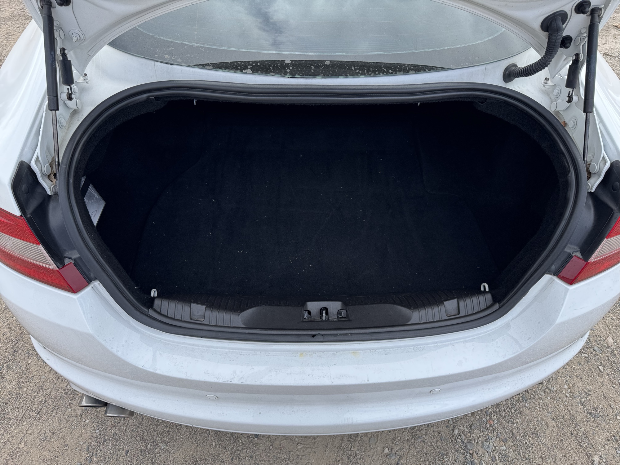 2011 jaguar xf-series xf-supercharged with 150511 miles for sale near Elk River, Minnesota 106794_26_trunk.jpg