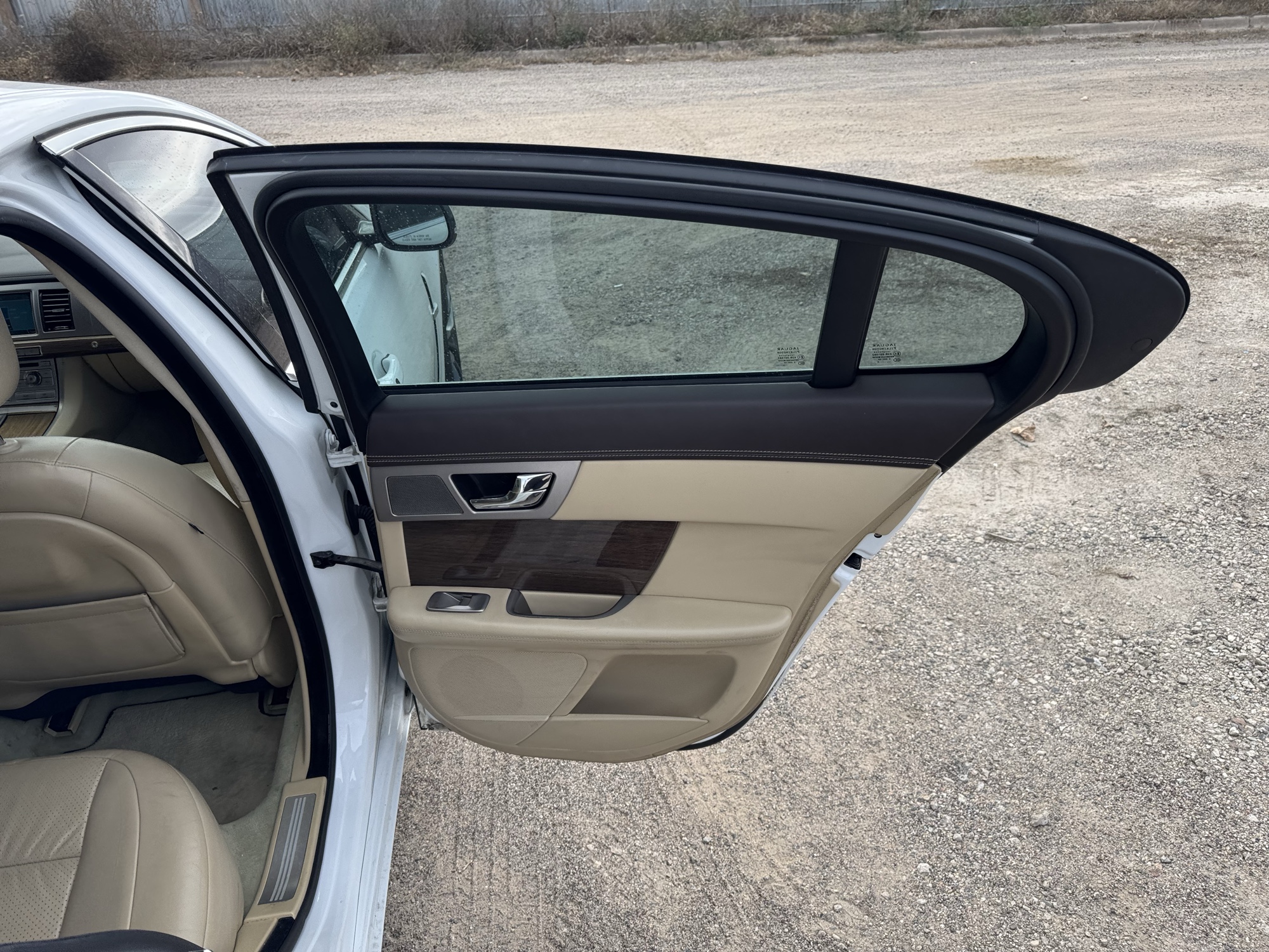 2011 jaguar xf-series xf-supercharged with 150511 miles for sale near Elk River, Minnesota 106794_30_pass_rear_door_panel.jpg