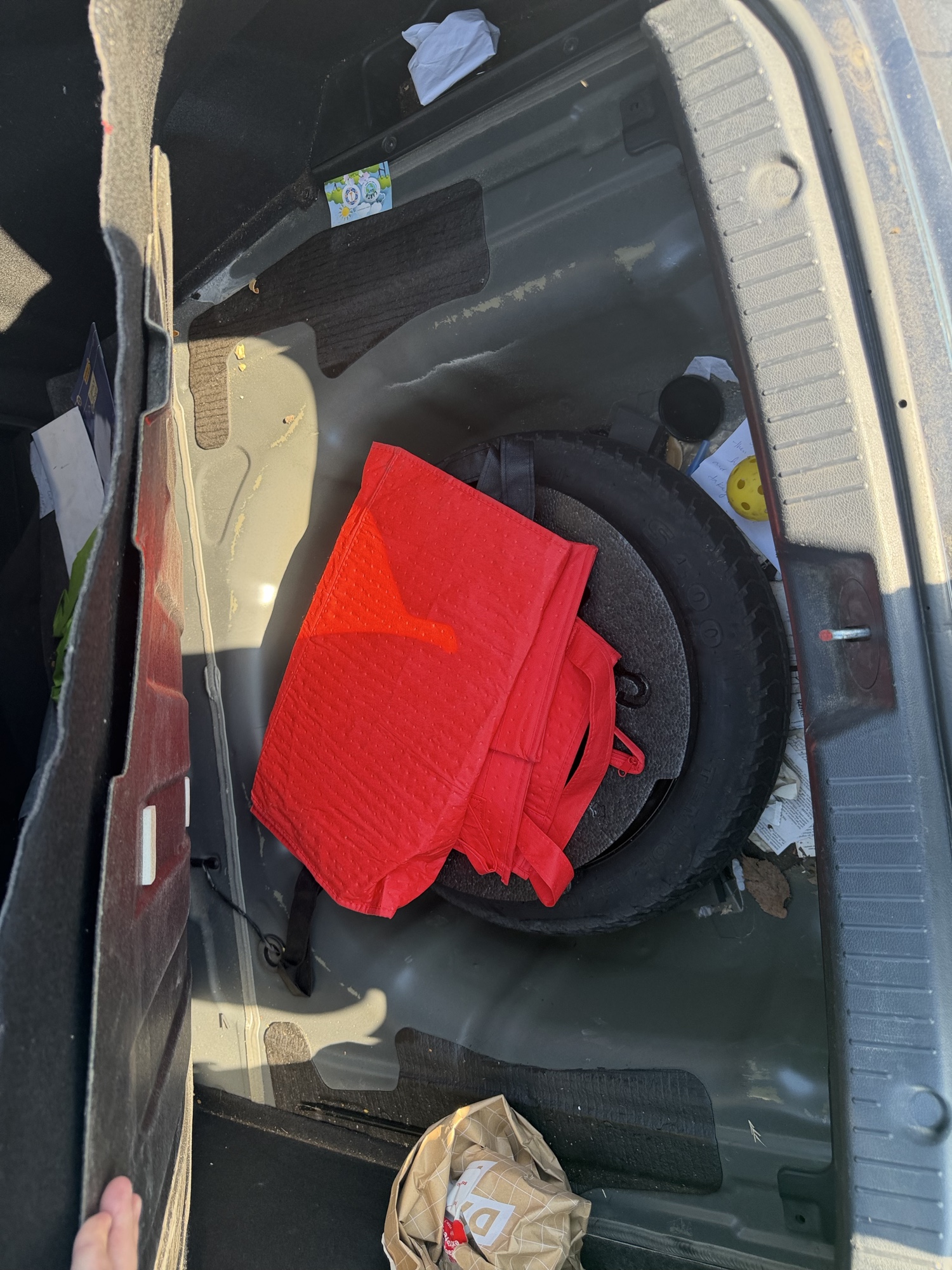 2012 hyundai sonata gls-manual with 248219 miles for sale near St. Louis, Missouri 106795_27_spare_tire.jpg