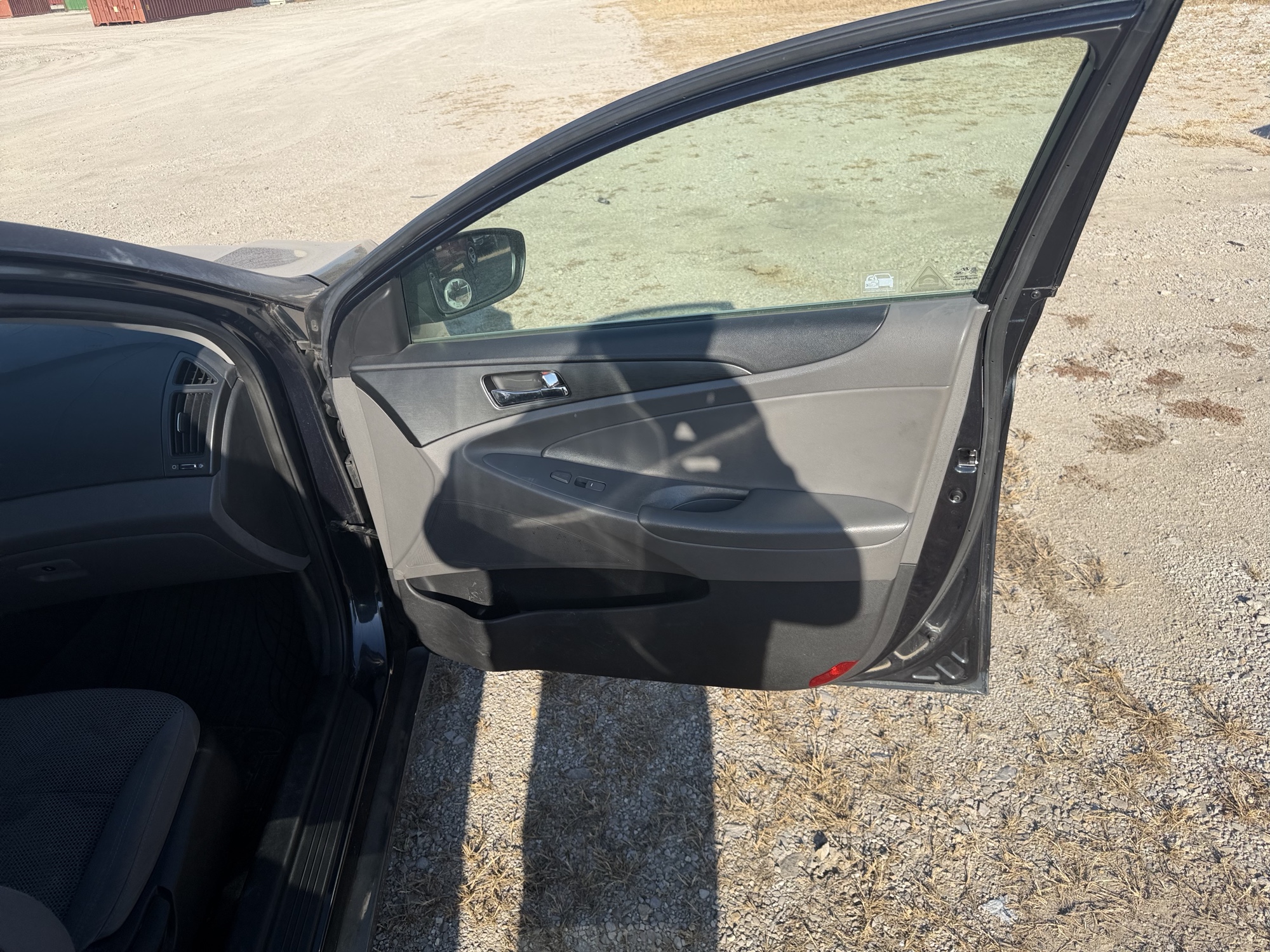 2012 hyundai sonata gls-manual with 248219 miles for sale near St. Louis, Missouri 106795_32_passenger_door_panel.jpg