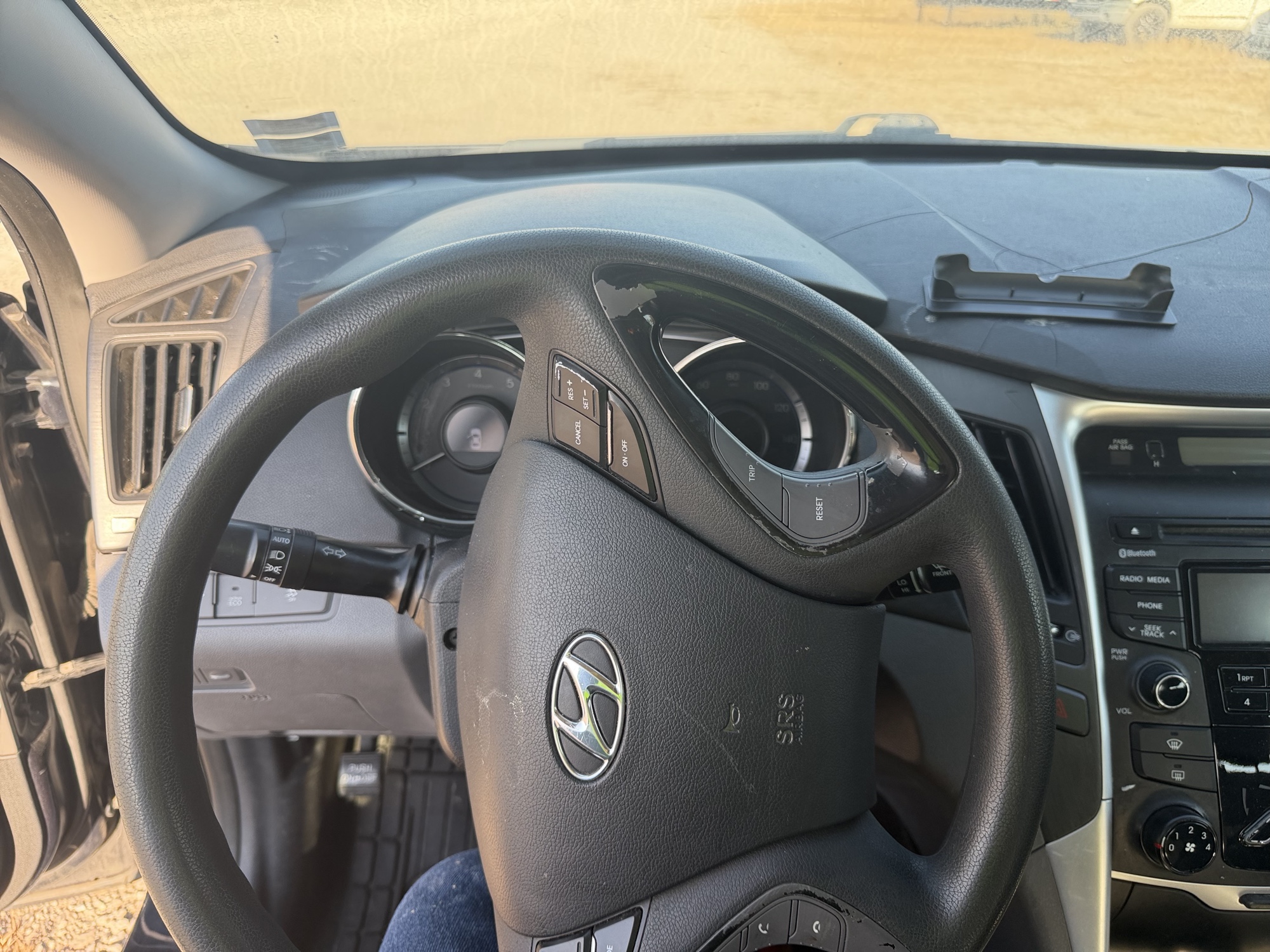 2012 hyundai sonata gls-manual with 248219 miles for sale near St. Louis, Missouri 106795_33_dash_from_driver.jpg