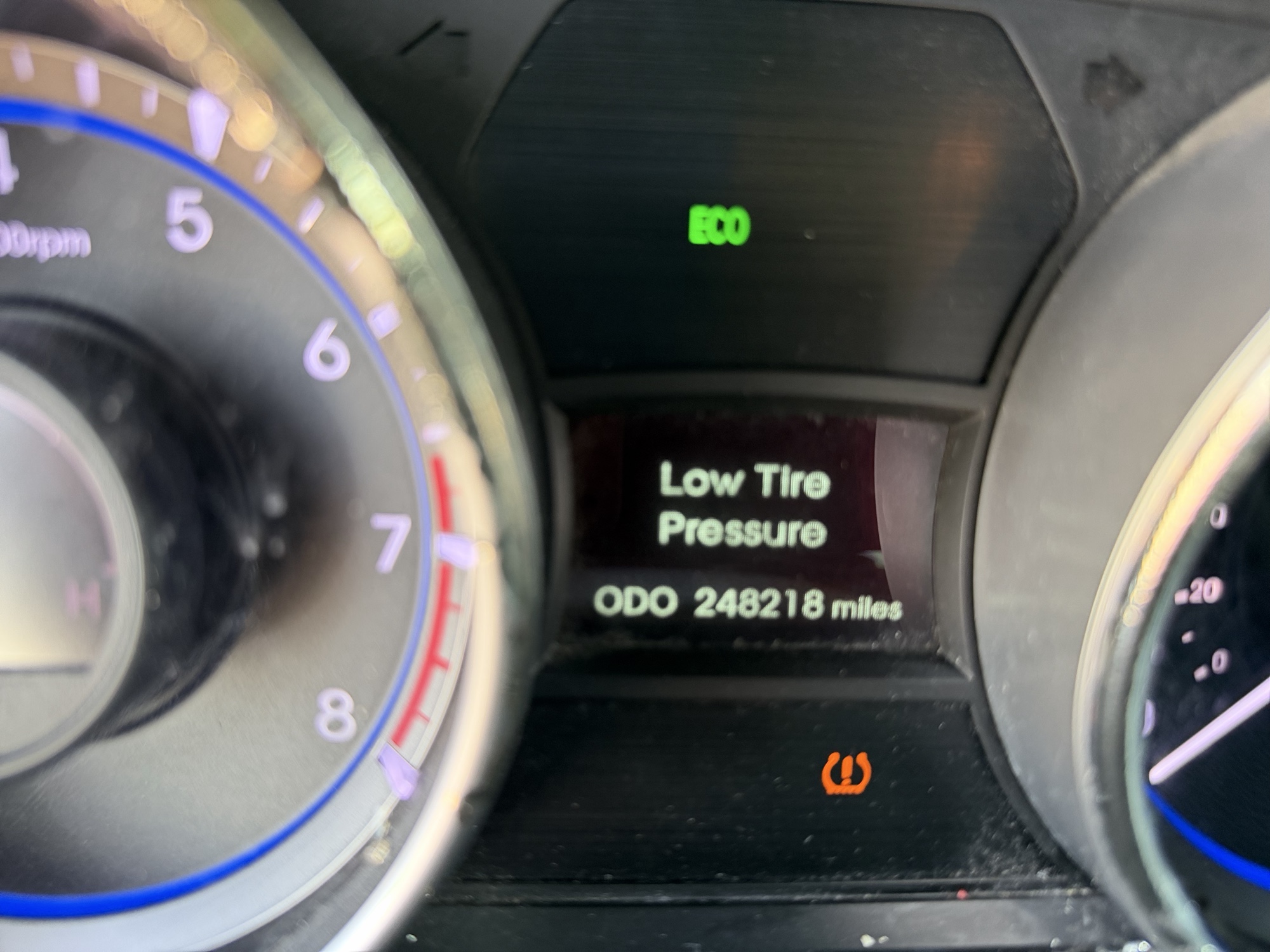 2012 hyundai sonata gls-manual with 248219 miles for sale near St. Louis, Missouri 106795_44_mileage_closeup.jpg