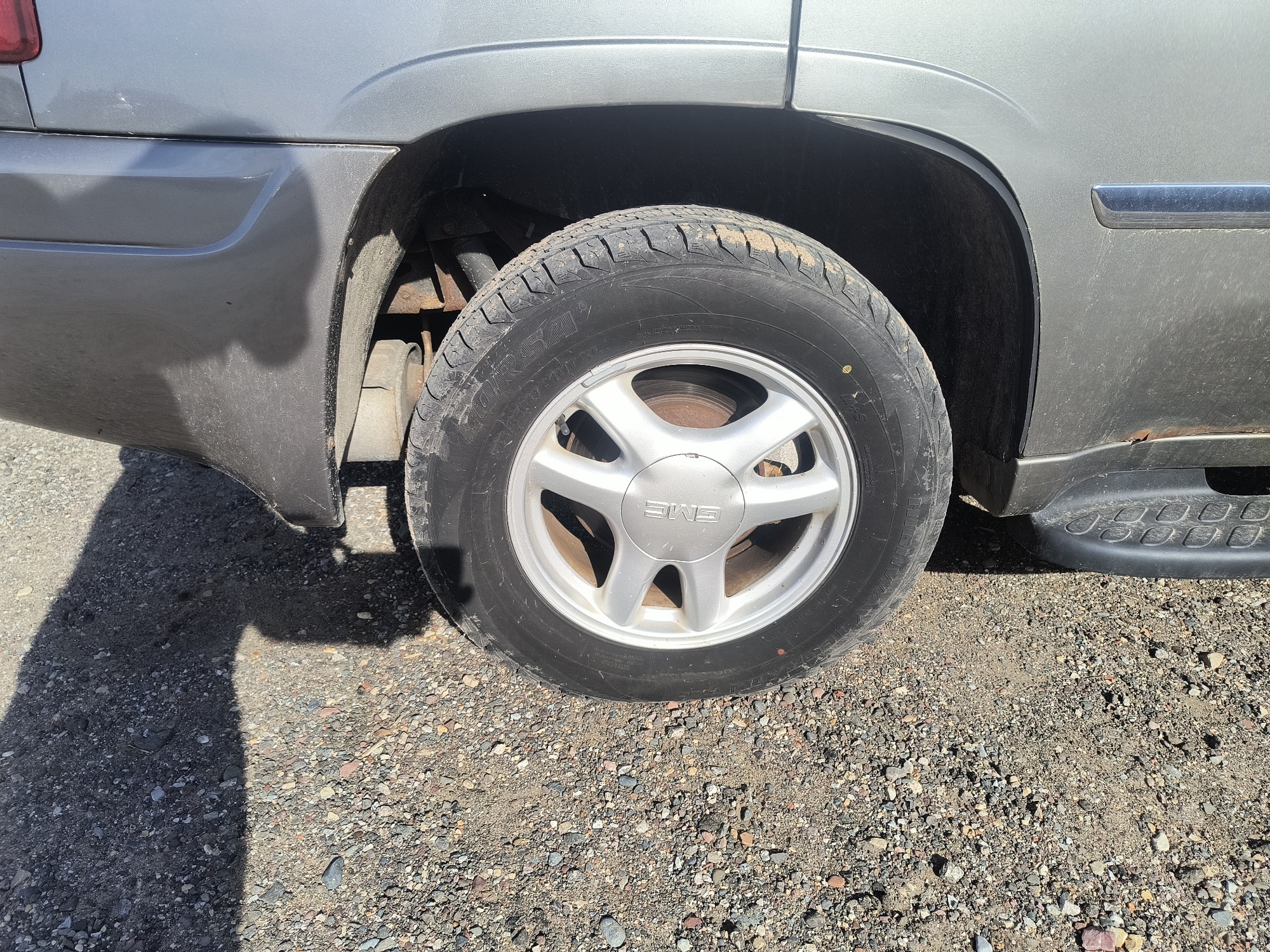 2006 gmc envoy sle-4wd with 210208 miles for sale near Elk River, Minnesota 106796_14_rear_pass_wheel.jpg