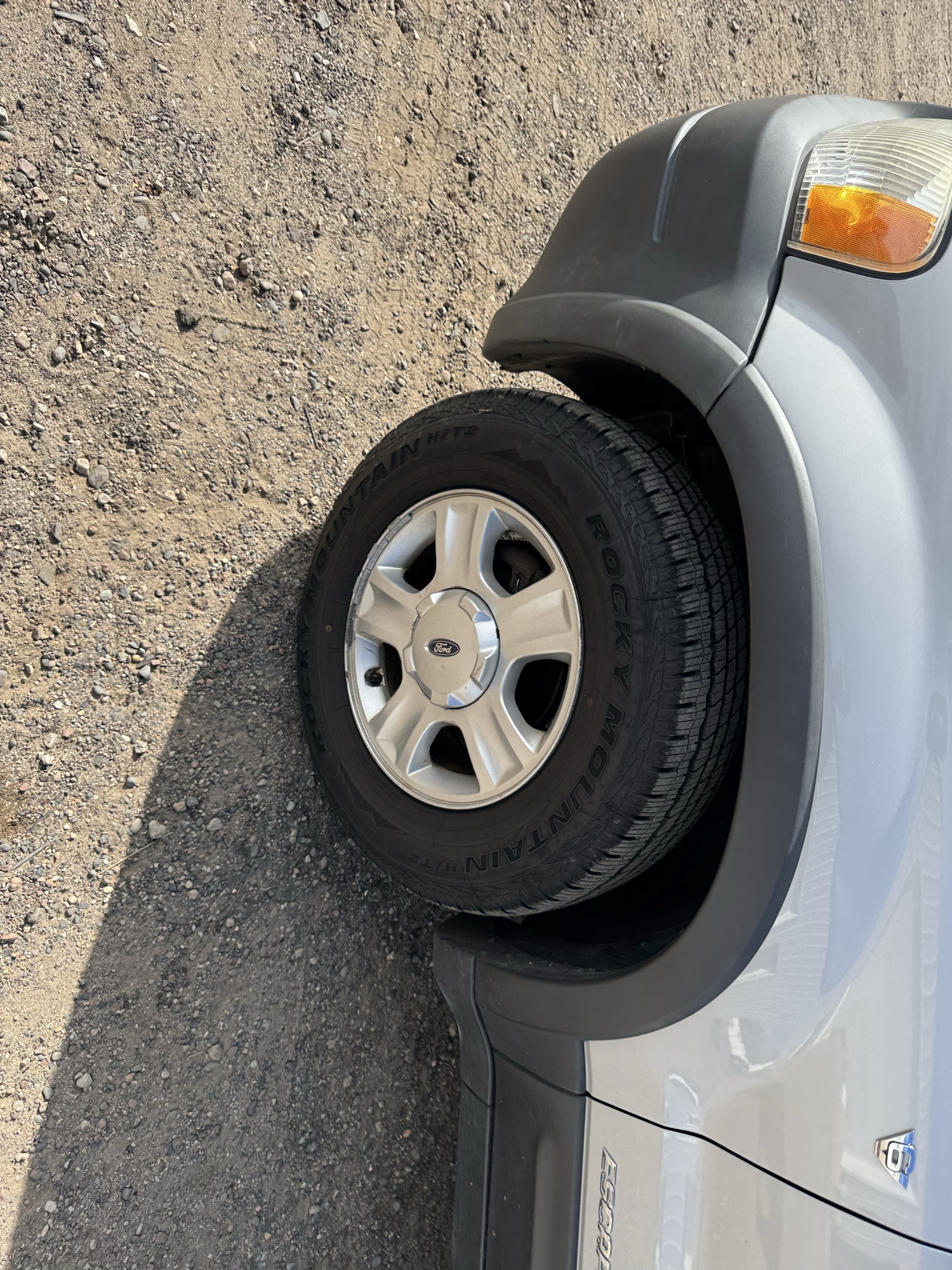 2002 ford escape xlt-choice-4wd with 133830 miles for sale near Elk River, Minnesota 106797_12_drv_front_wheel.jpg