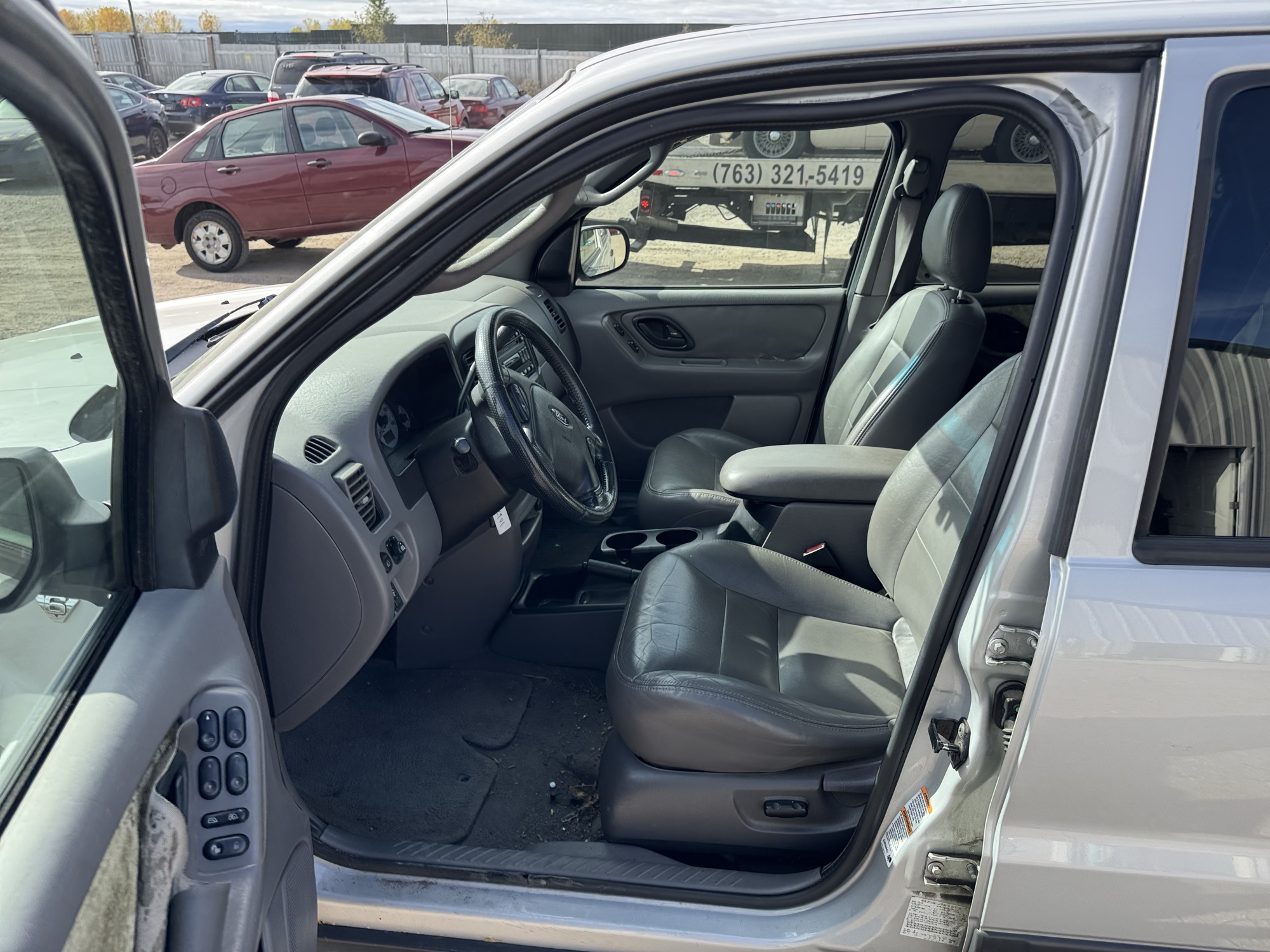 2002 ford escape xlt-choice-4wd with 133830 miles for sale near Elk River, Minnesota 106797_22_driver_seat.jpg