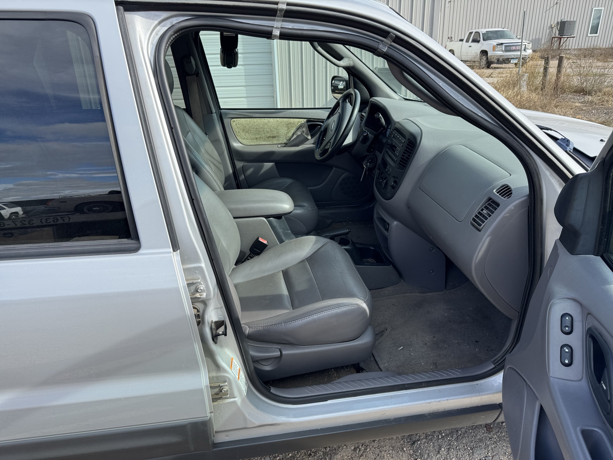 2002 ford escape xlt-choice-4wd with 133830 miles for sale near Elk River, Minnesota 106797_31_passenger_seat.jpg