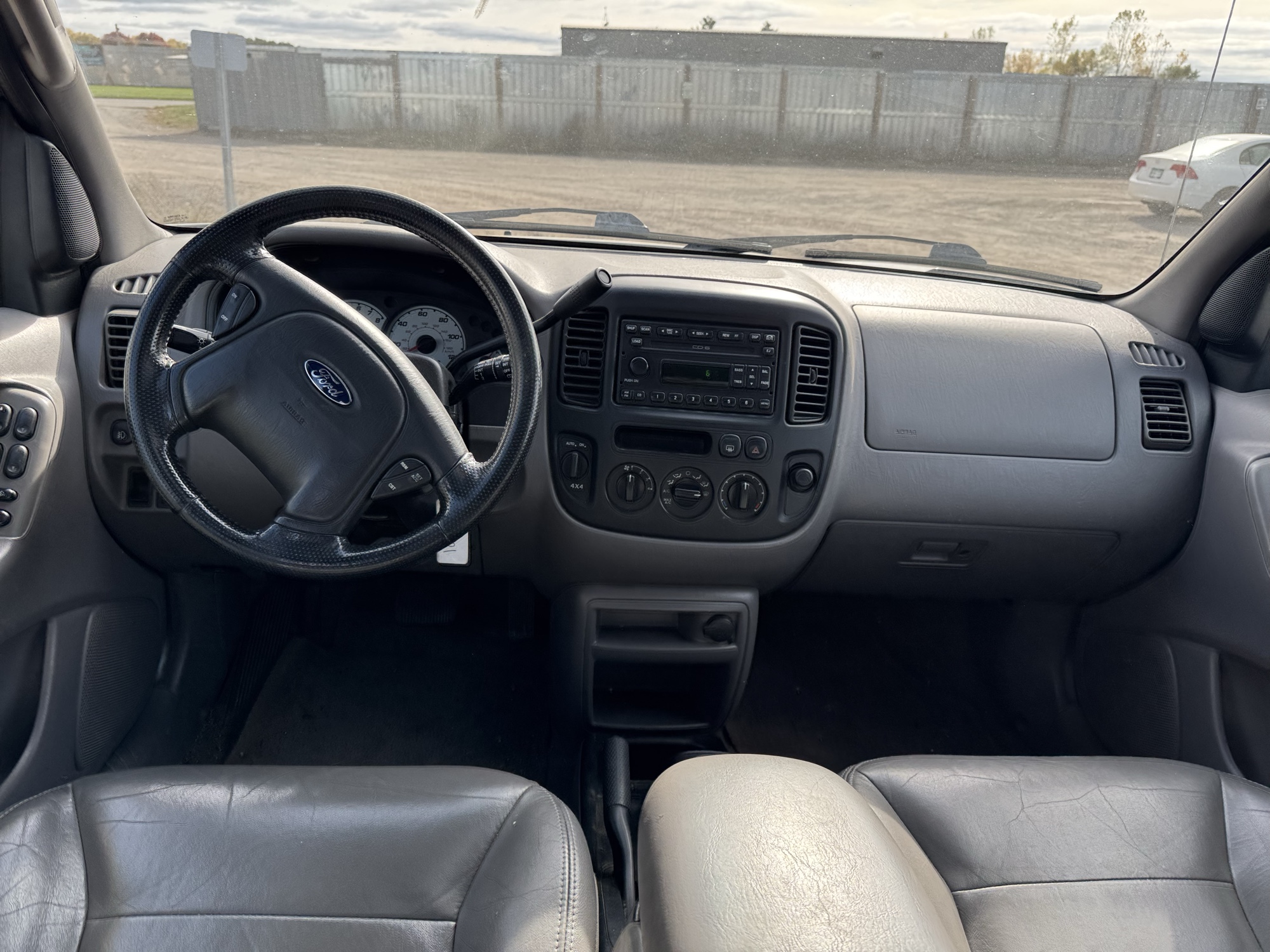 2002 ford escape xlt-choice-4wd with 133830 miles for sale near Elk River, Minnesota 106797_34_whole_dash.jpg
