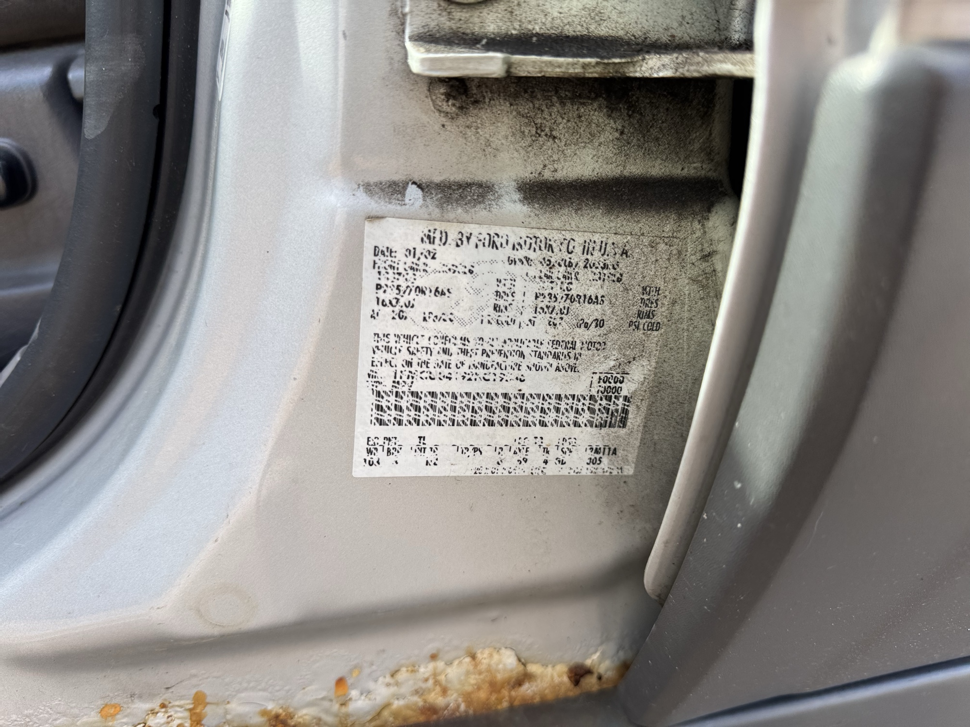 2002 ford escape xlt-choice-4wd with 133830 miles for sale near Elk River, Minnesota 106797_47_door_vin_sticker.jpg