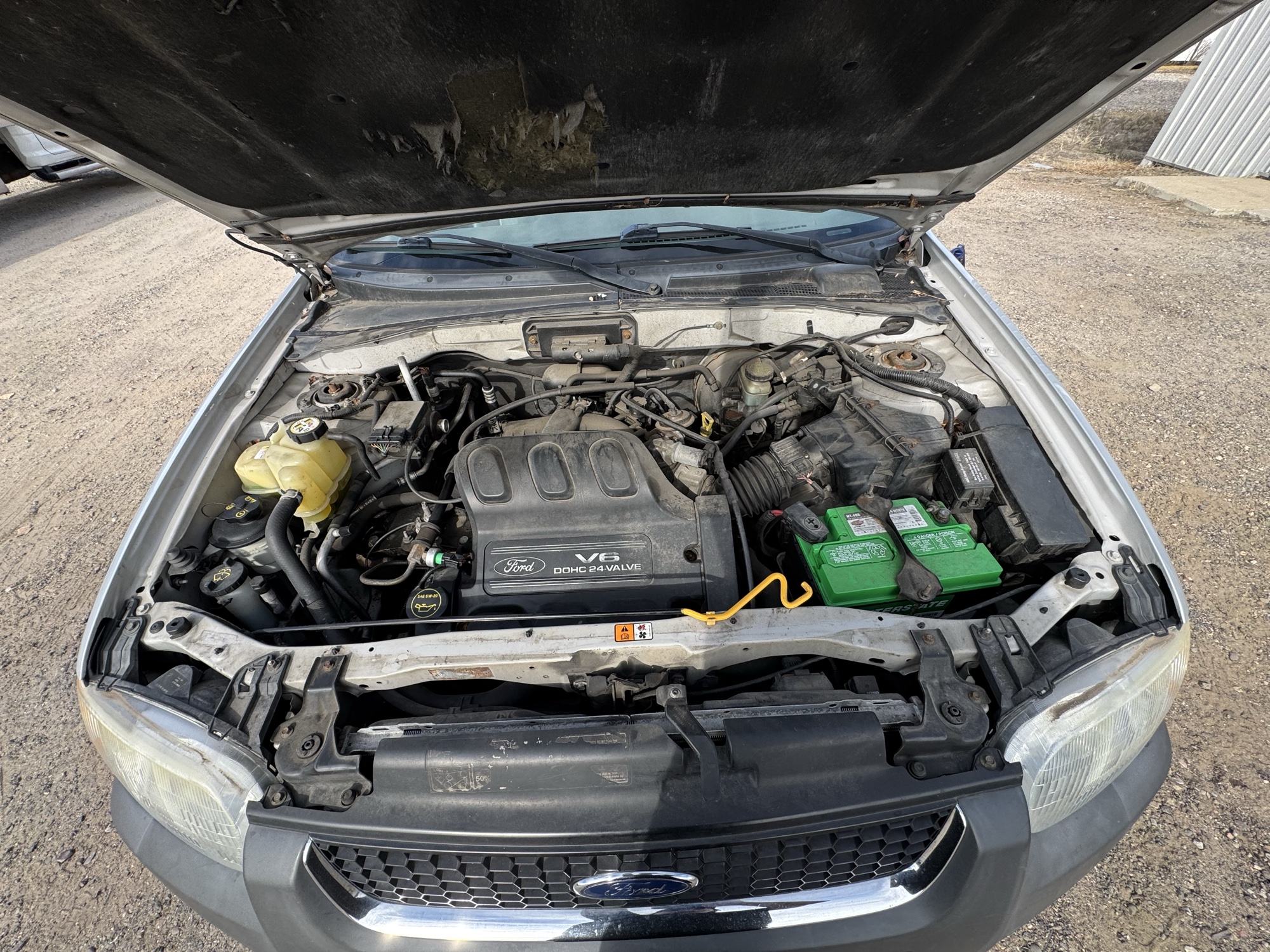 2002 ford escape xlt-choice-4wd with 133830 miles for sale near Elk River, Minnesota 106797_49_engine_bay.jpg