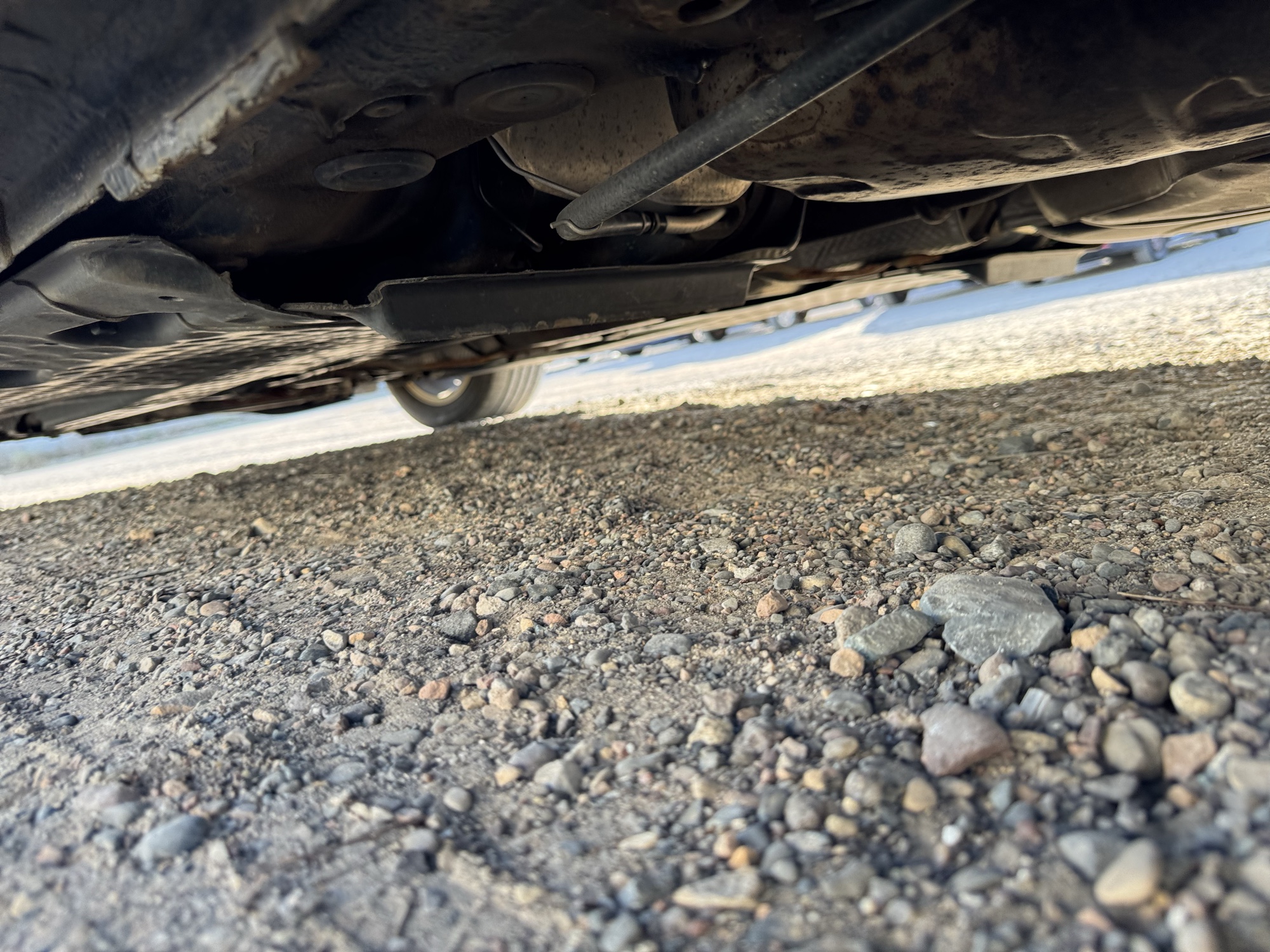 2006 volkswagen jetta 2.5l with 167772 miles for sale near Elk River, Minnesota 106799_18_undercar_rear_drv.jpg