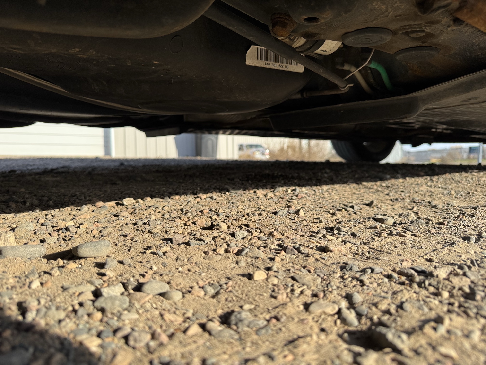2006 volkswagen jetta 2.5l with 167772 miles for sale near Elk River, Minnesota 106799_20_undercar_rear_pass.jpg