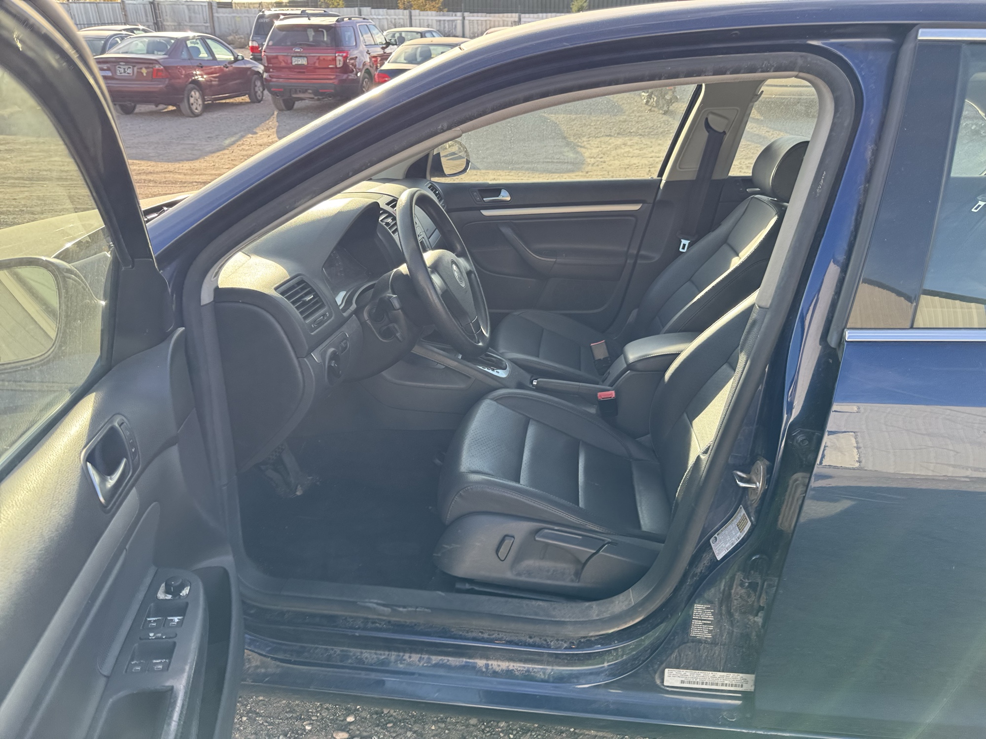 2006 volkswagen jetta 2.5l with 167772 miles for sale near Elk River, Minnesota 106799_22_driver_seat.jpg
