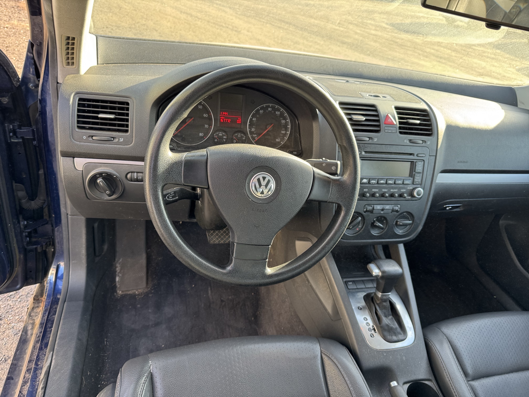 2006 volkswagen jetta 2.5l with 167772 miles for sale near Elk River, Minnesota 106799_36_steering_wheel.jpg