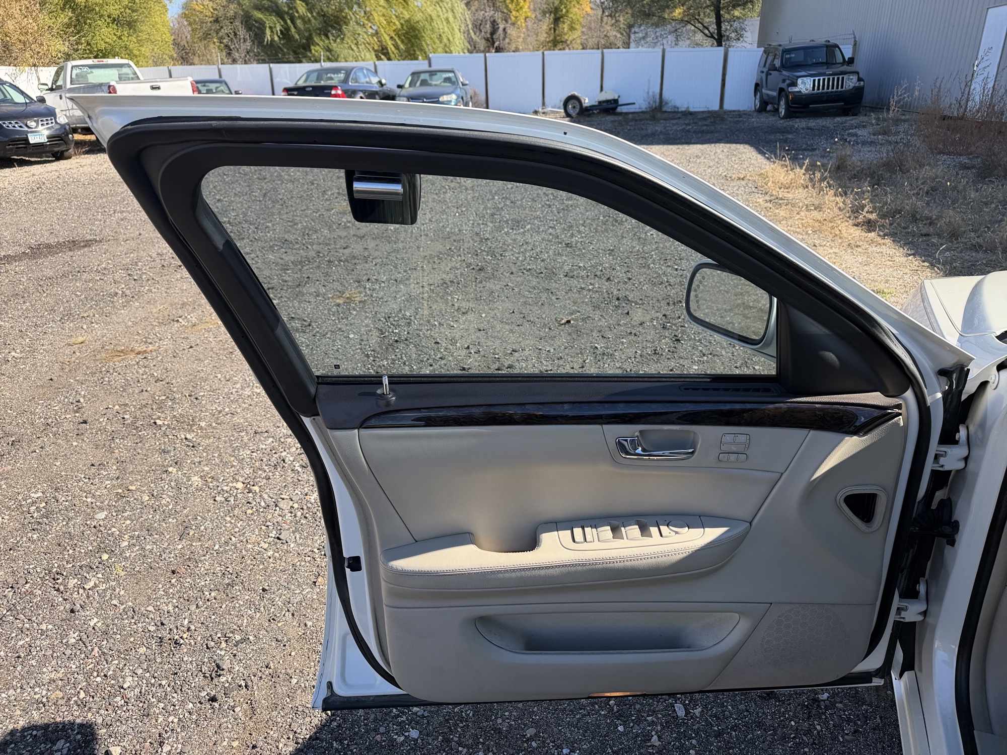 2008 cadillac dts luxury-iii with 135757 miles for sale near Elk River, Minnesota 106800_23_driver_door_panel.jpg