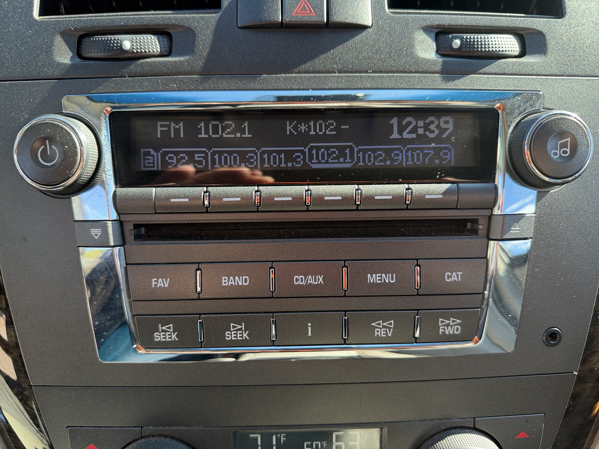 2008 cadillac dts luxury-iii with 135757 miles for sale near Elk River, Minnesota 106800_39_radio_closeup.jpg