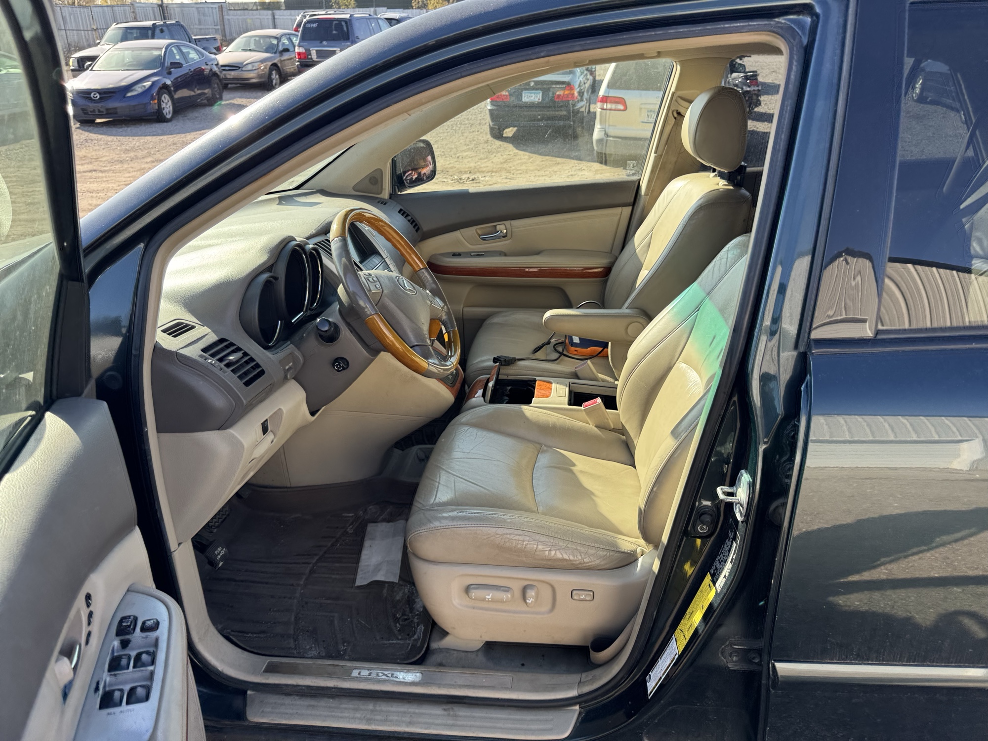 2005 lexus rx-330 awd with 236172 miles for sale near Elk River, Minnesota 106802_22_driver_seat.jpg
