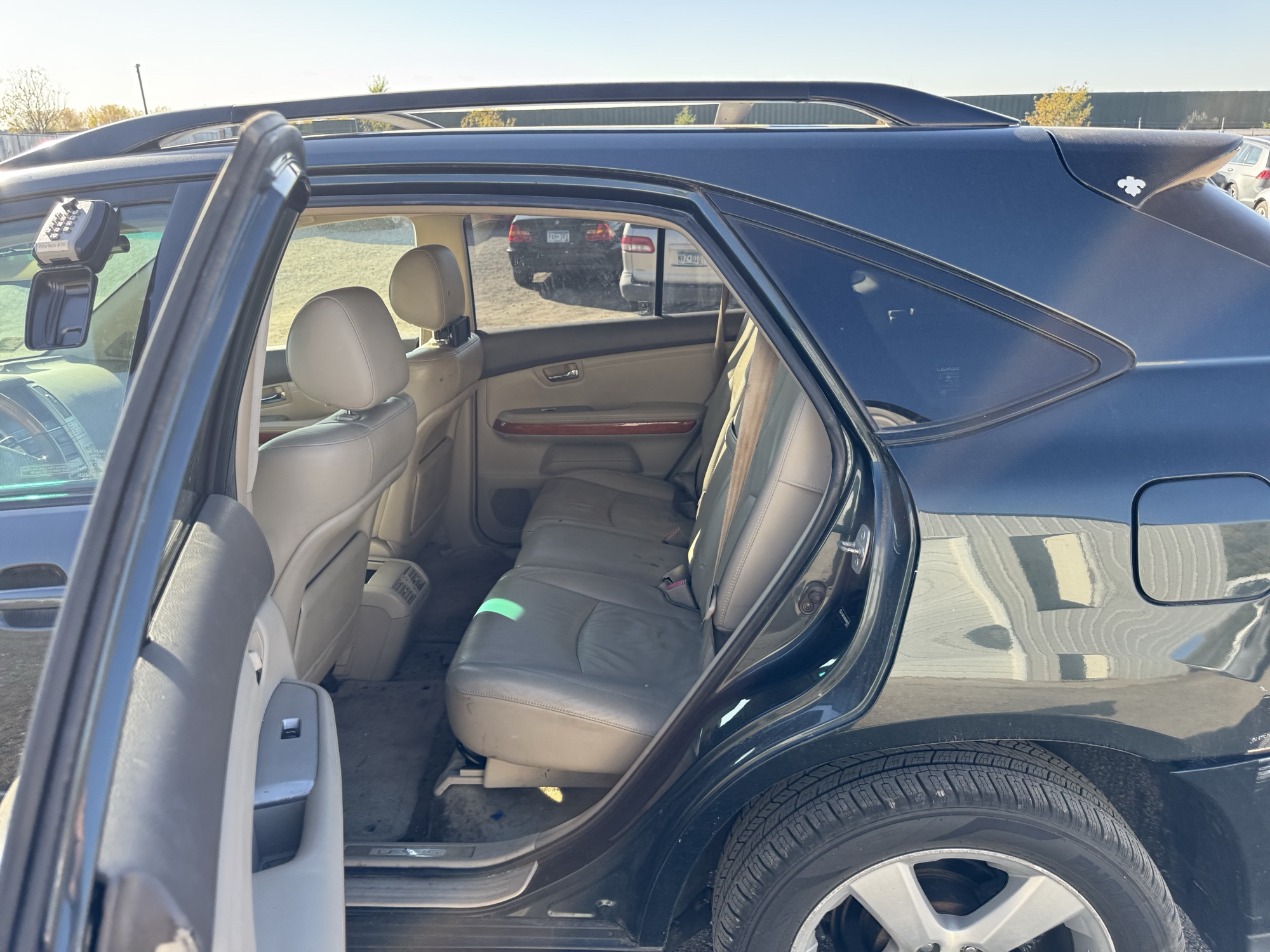 2005 lexus rx-330 awd with 236172 miles for sale near Elk River, Minnesota 106802_24_drv_rear_seat.jpg