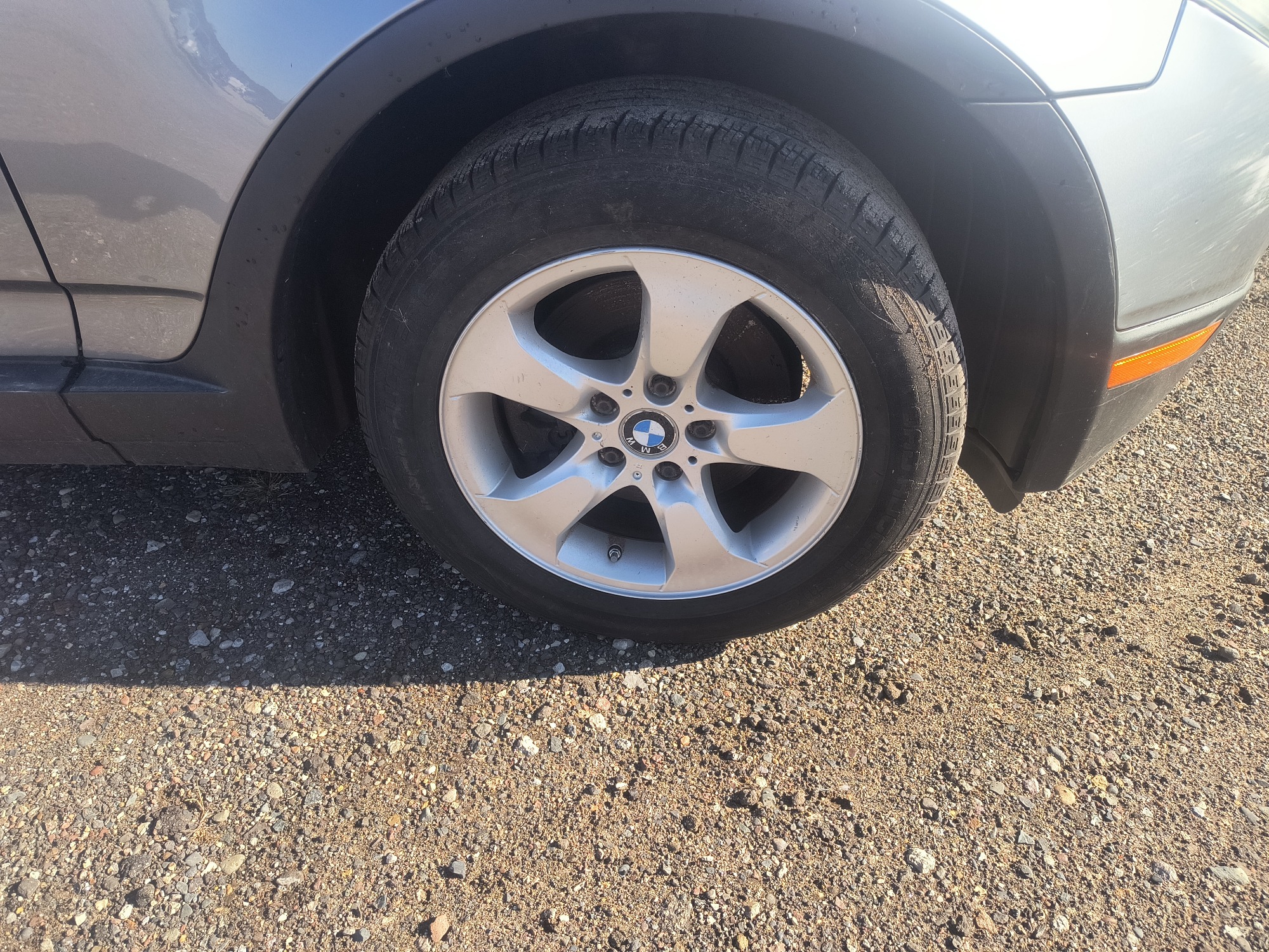 2007 bmw x3 3.0si with 143116 miles for sale near Elk River, Minnesota 106803_15_front_pass_wheel.jpg