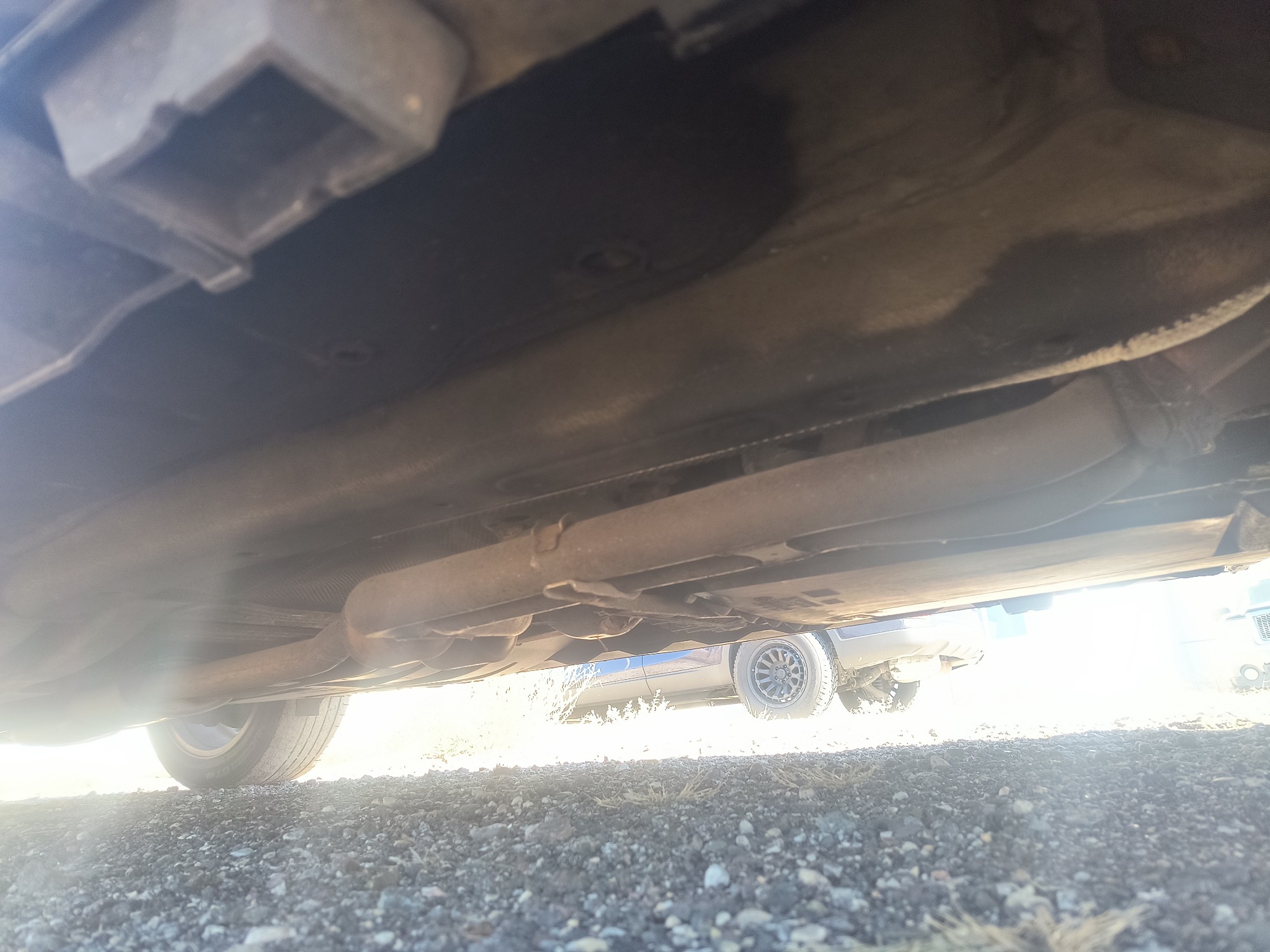 2007 bmw x3 3.0si with 143116 miles for sale near Elk River, Minnesota 106803_21_undercar_pass_side.jpg