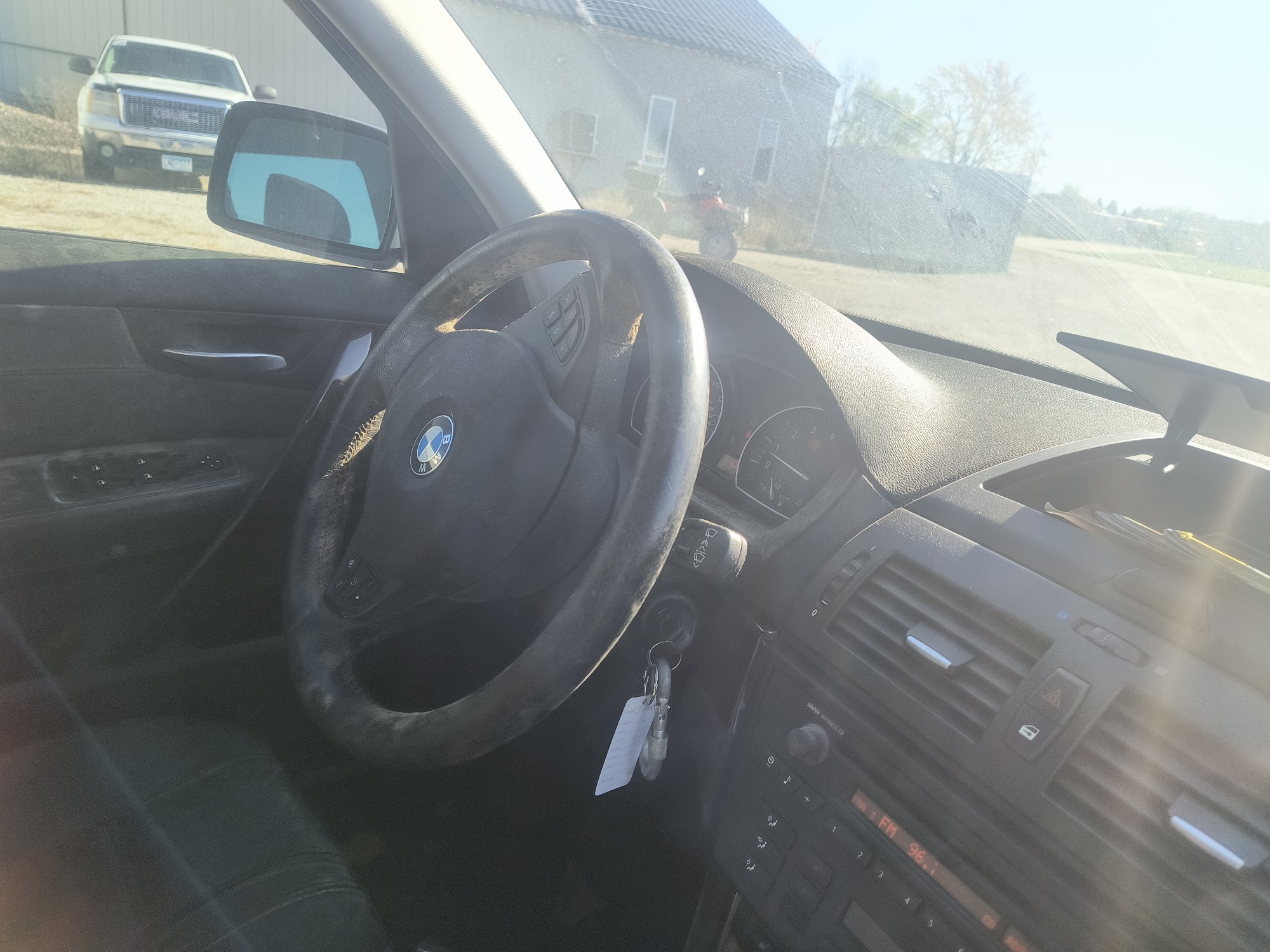 2007 bmw x3 3.0si with 143116 miles for sale near Elk River, Minnesota 106803_36_steering_wheel.jpg
