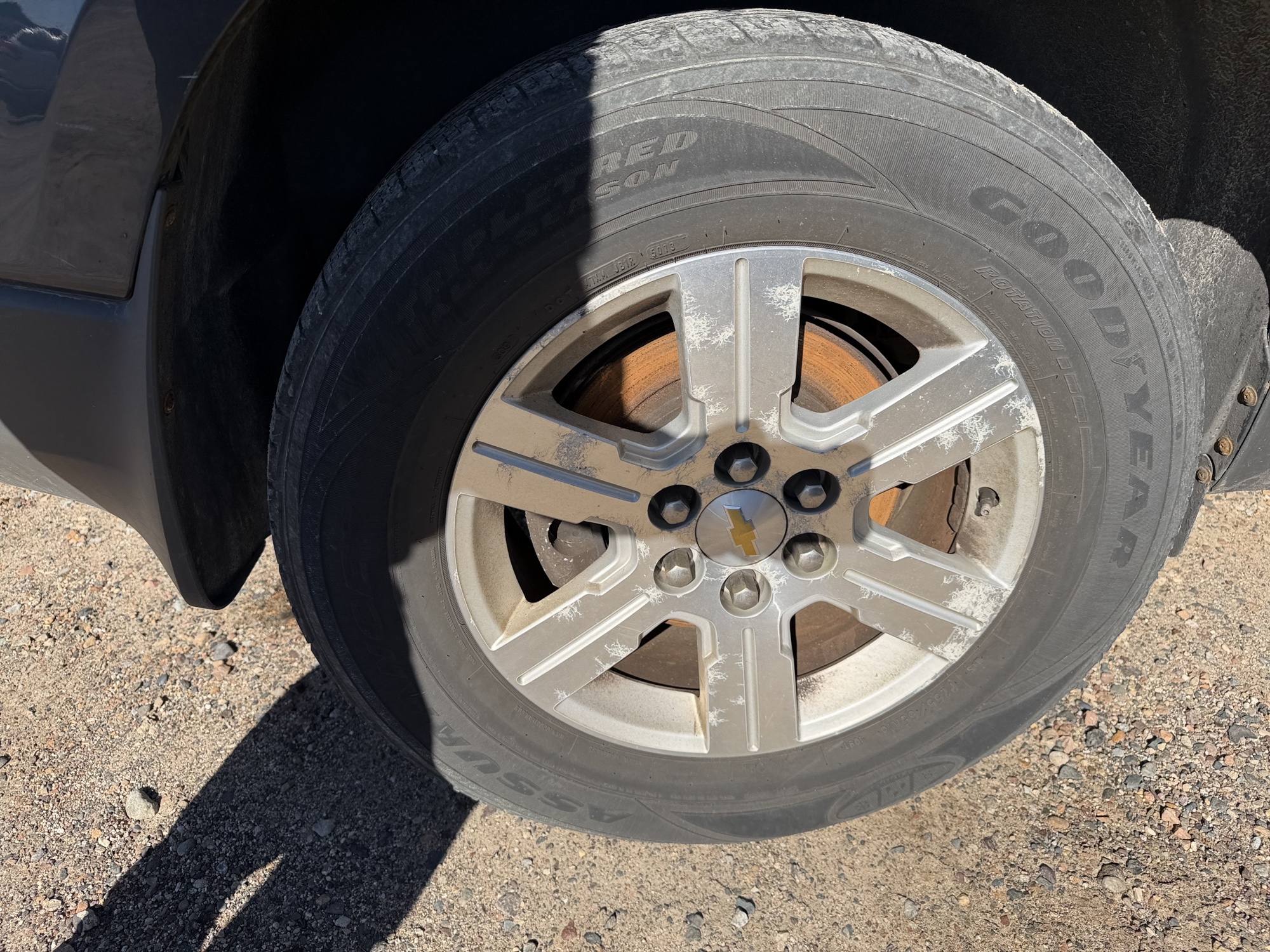 2010 chevrolet traverse lt1-awd with 164528 miles for sale near Elk River, Minnesota 106806_14_rear_pass_wheel.jpg