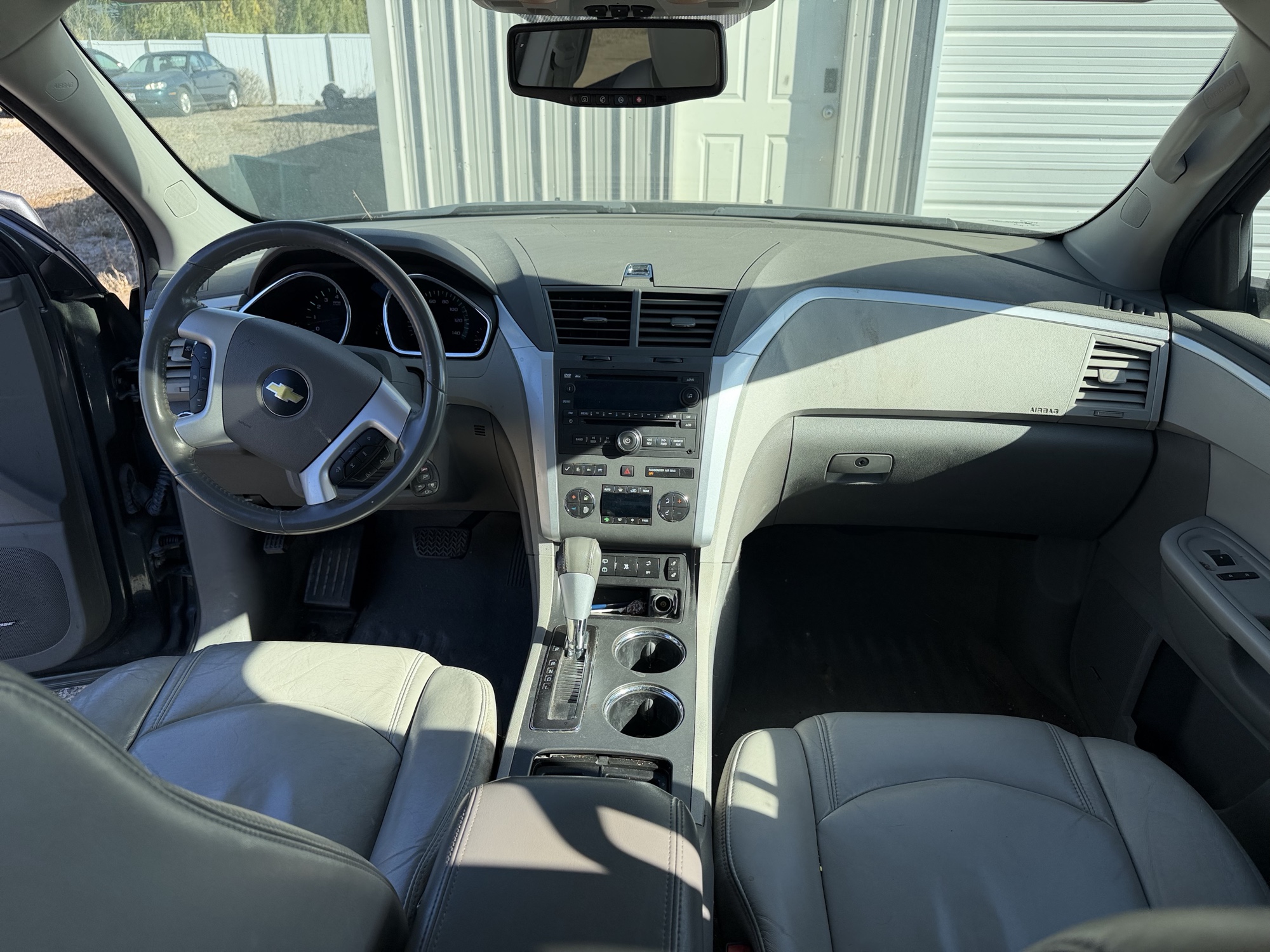 2010 chevrolet traverse lt1-awd with 164528 miles for sale near Elk River, Minnesota 106806_34_whole_dash.jpg