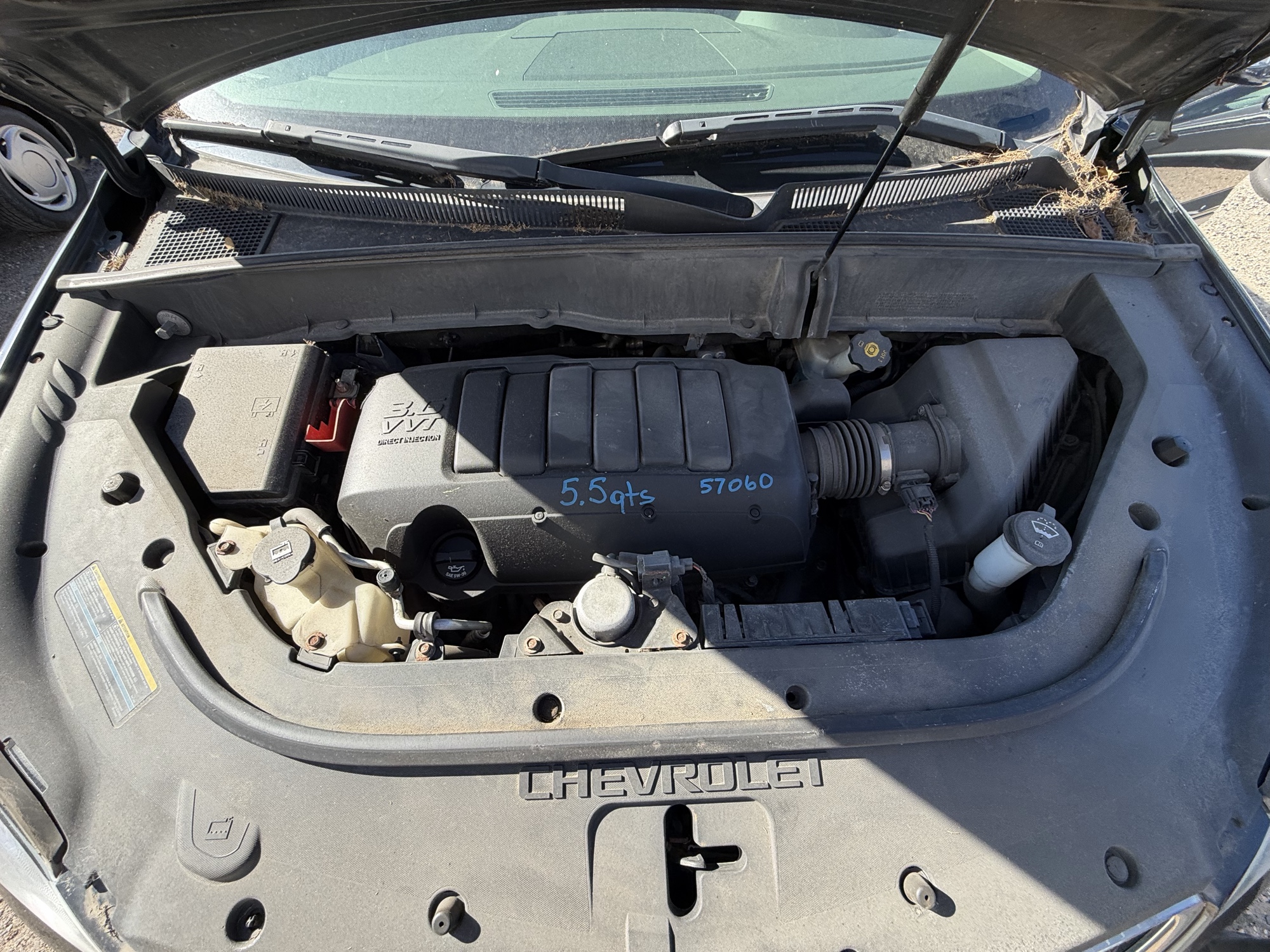 2010 chevrolet traverse lt1-awd with 164528 miles for sale near Elk River, Minnesota 106806_49_engine_bay.jpg