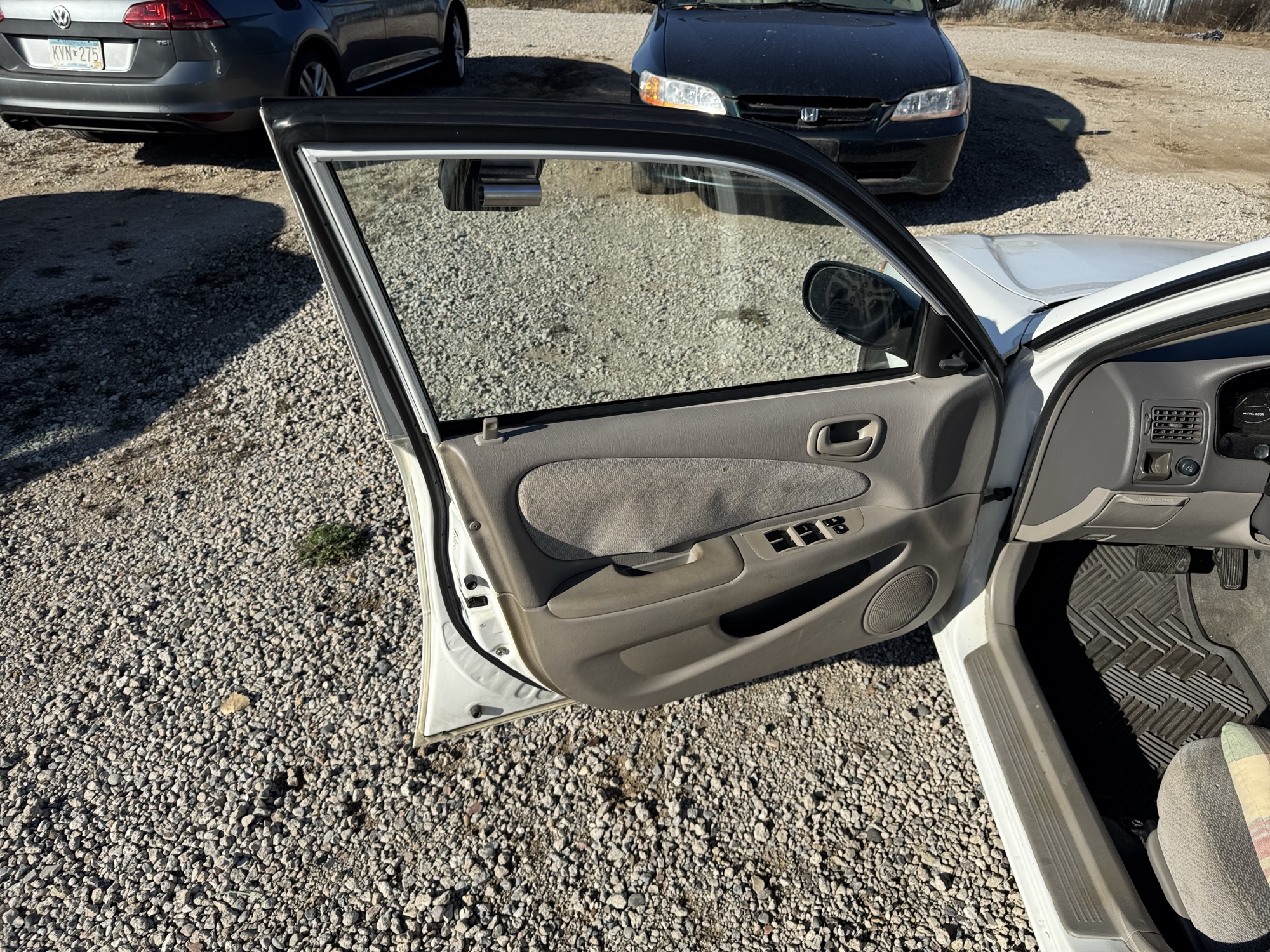 2000 toyota corolla ve with 73258 miles for sale near Elk River, Minnesota 106807_23_driver_door_panel.jpg
