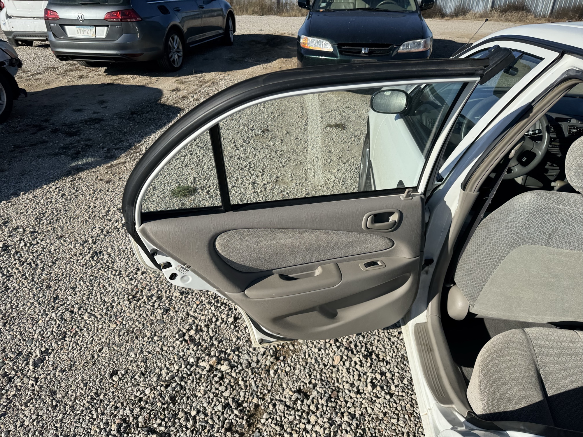 2000 toyota corolla ve with 73258 miles for sale near Elk River, Minnesota 106807_25_drv_rear_door_panel.jpg