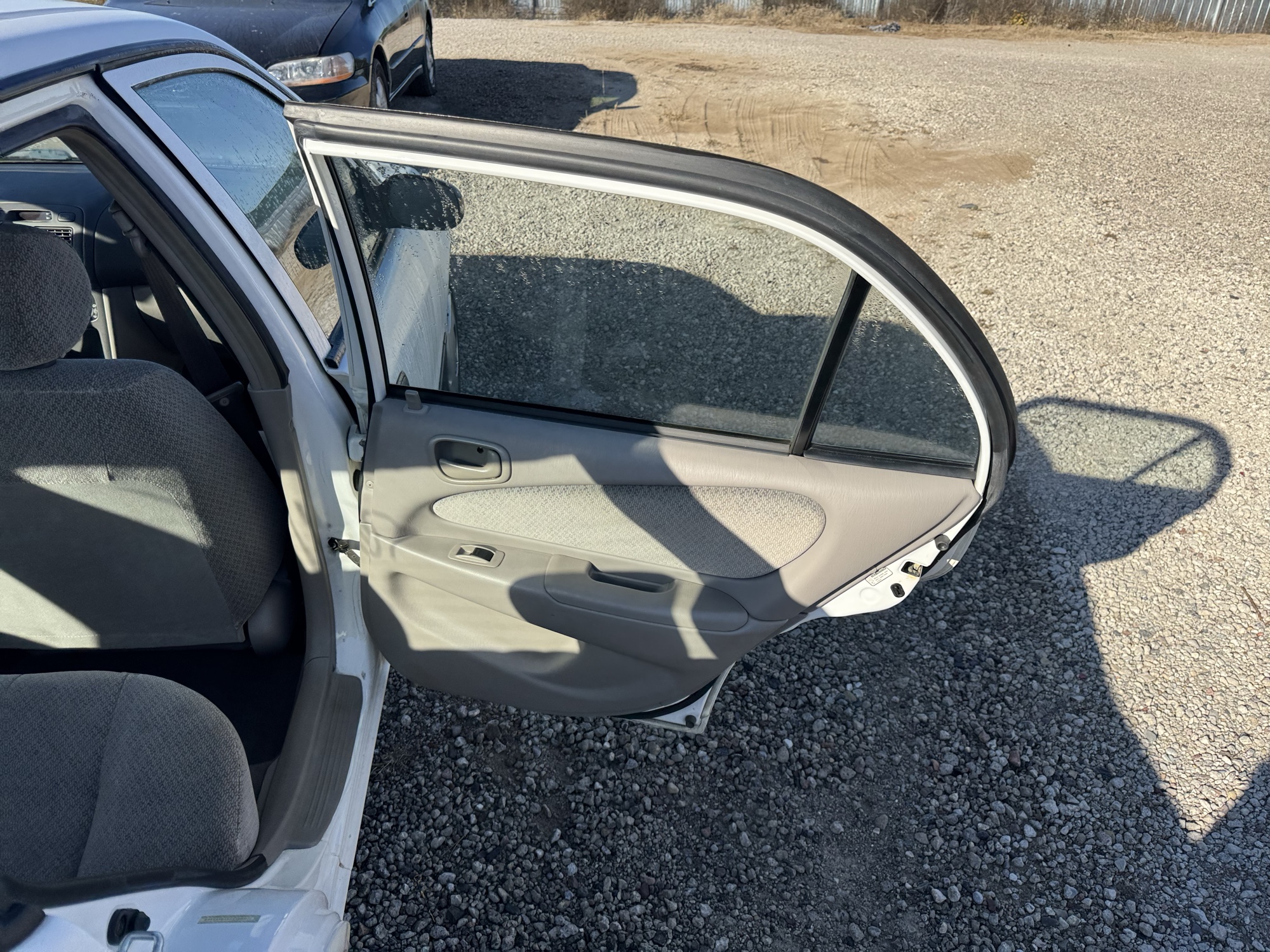 2000 toyota corolla ve with 73258 miles for sale near Elk River, Minnesota 106807_30_pass_rear_door_panel.jpg