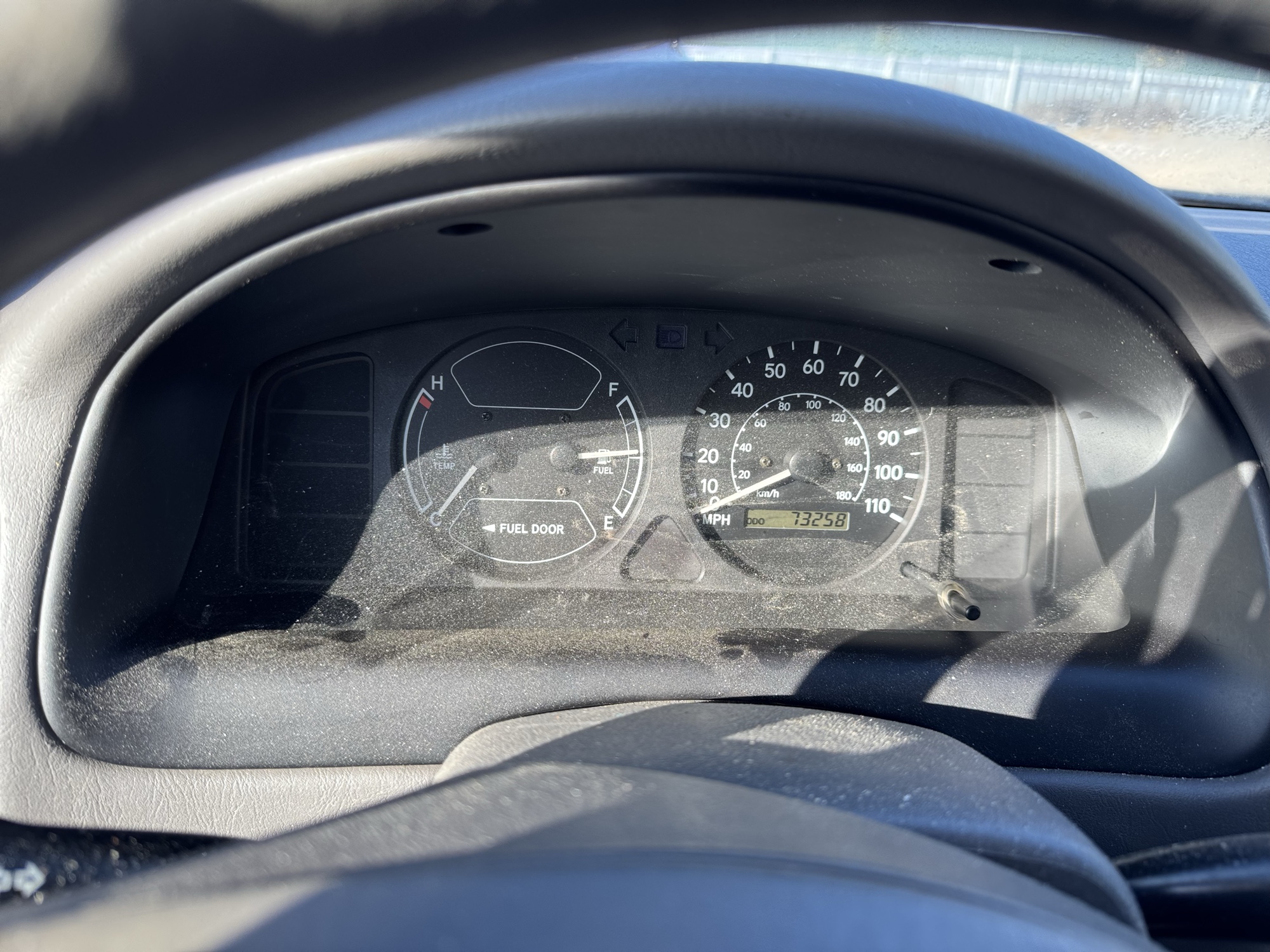 2000 toyota corolla ve with 73258 miles for sale near Elk River, Minnesota 106807_43_gauge_cluster.jpg