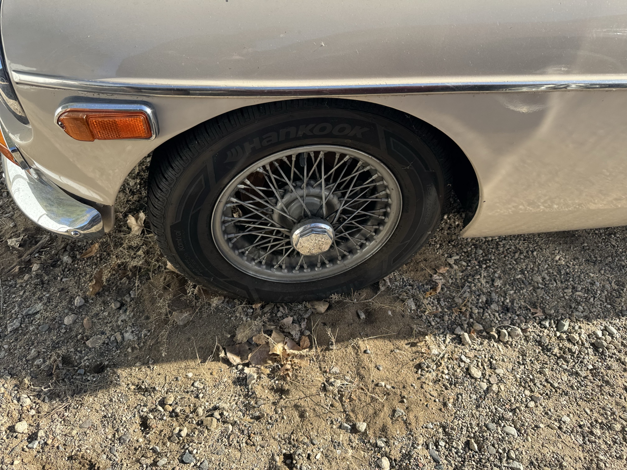 1971 mg mgb with 86647 miles for sale near Elk River, Minnesota 106808_12_drv_front_wheel.jpg