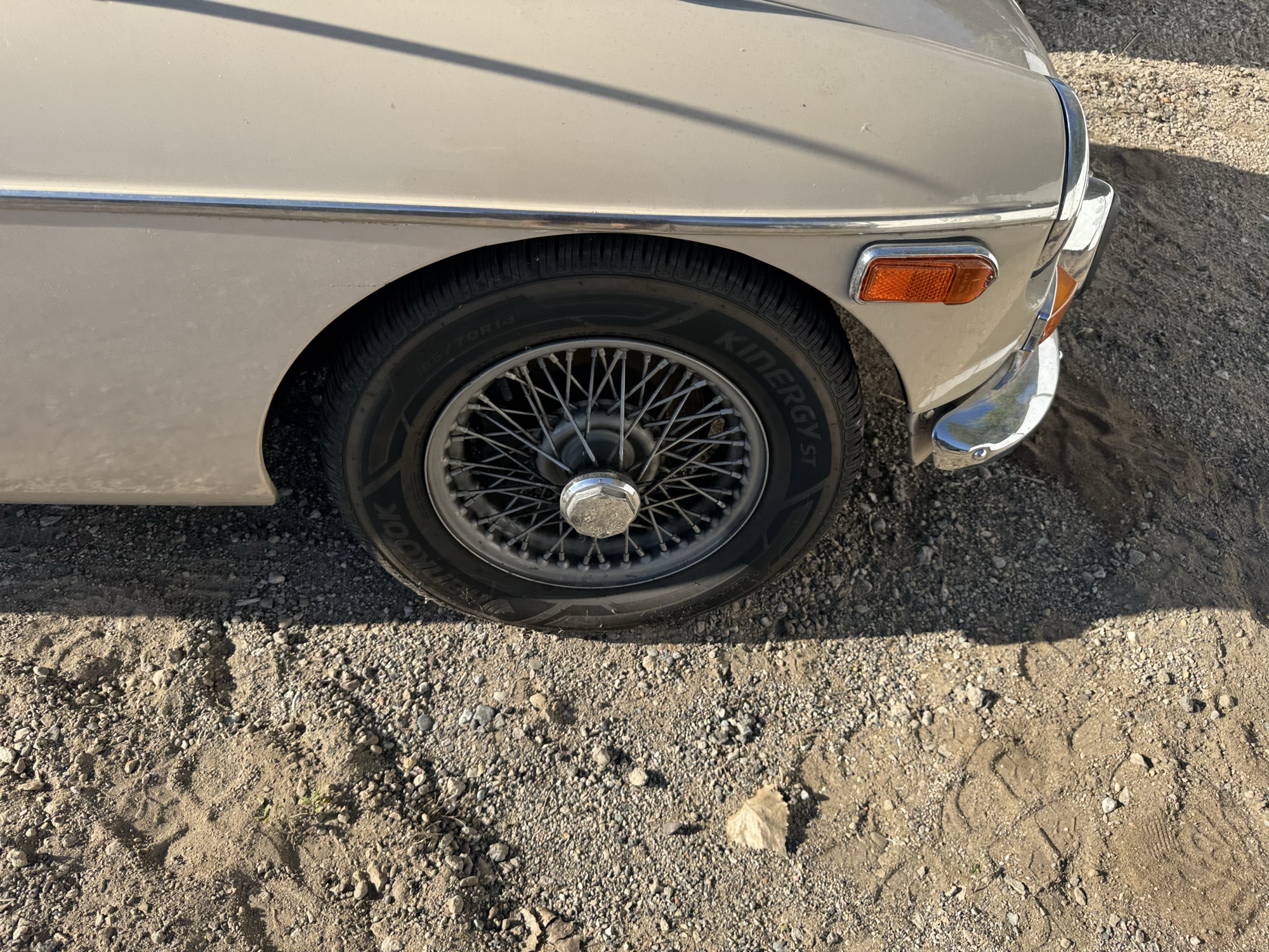 1971 mg mgb with 86647 miles for sale near Elk River, Minnesota 106808_15_front_pass_wheel.jpg
