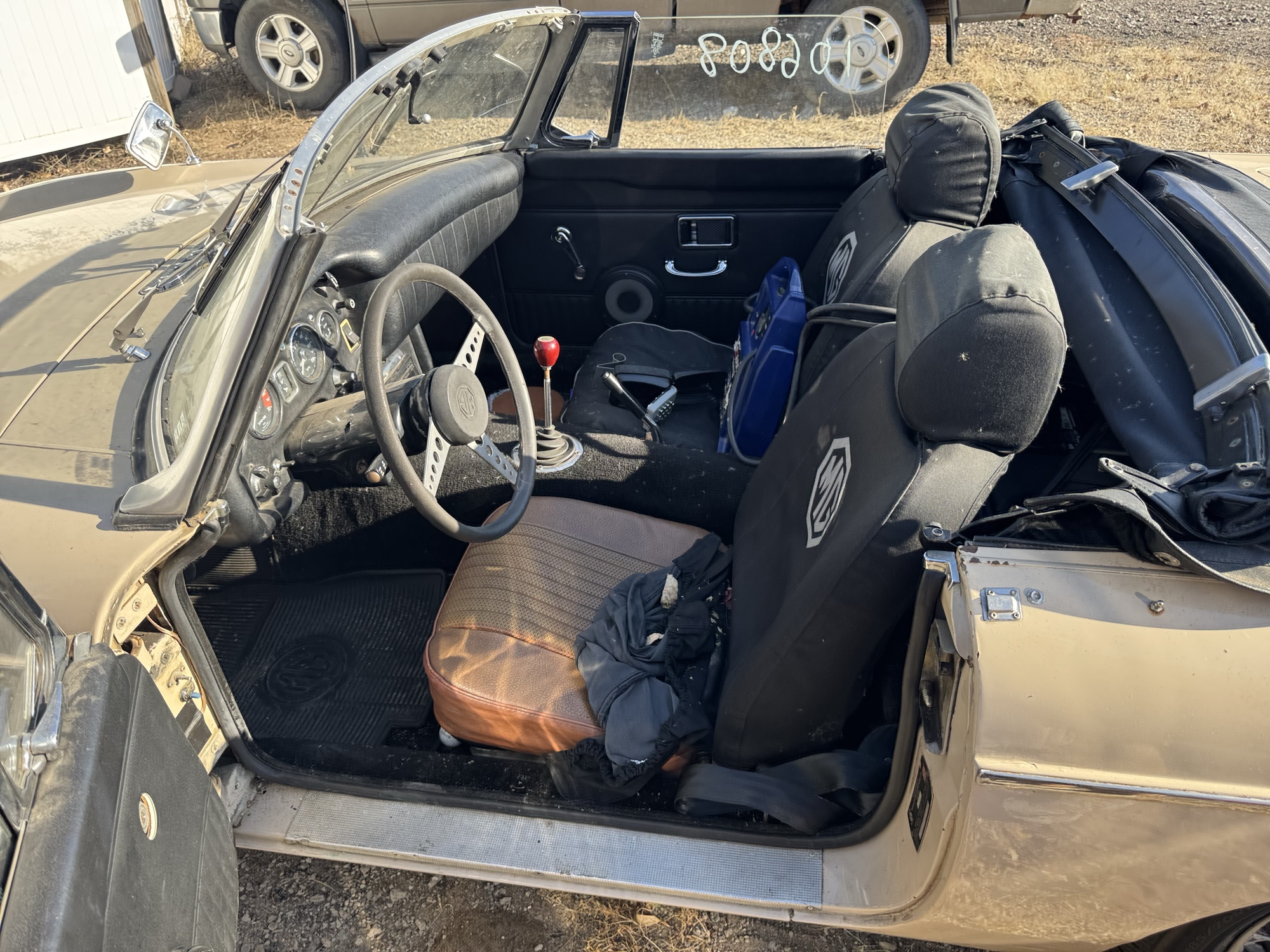 1971 mg mgb with 86647 miles for sale near Elk River, Minnesota 106808_22_driver_seat.jpg