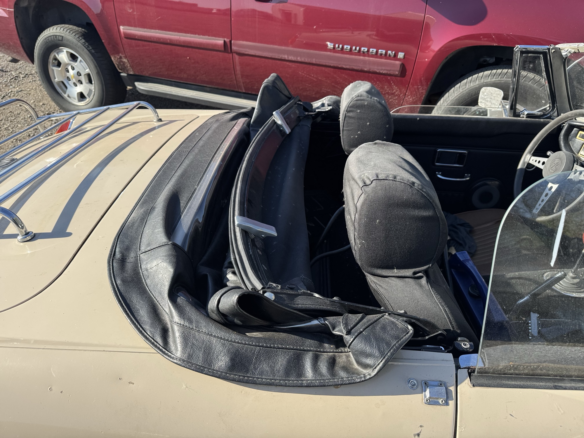 1971 mg mgb with 86647 miles for sale near Elk River, Minnesota 106808_28_pass_rear_seat.jpg