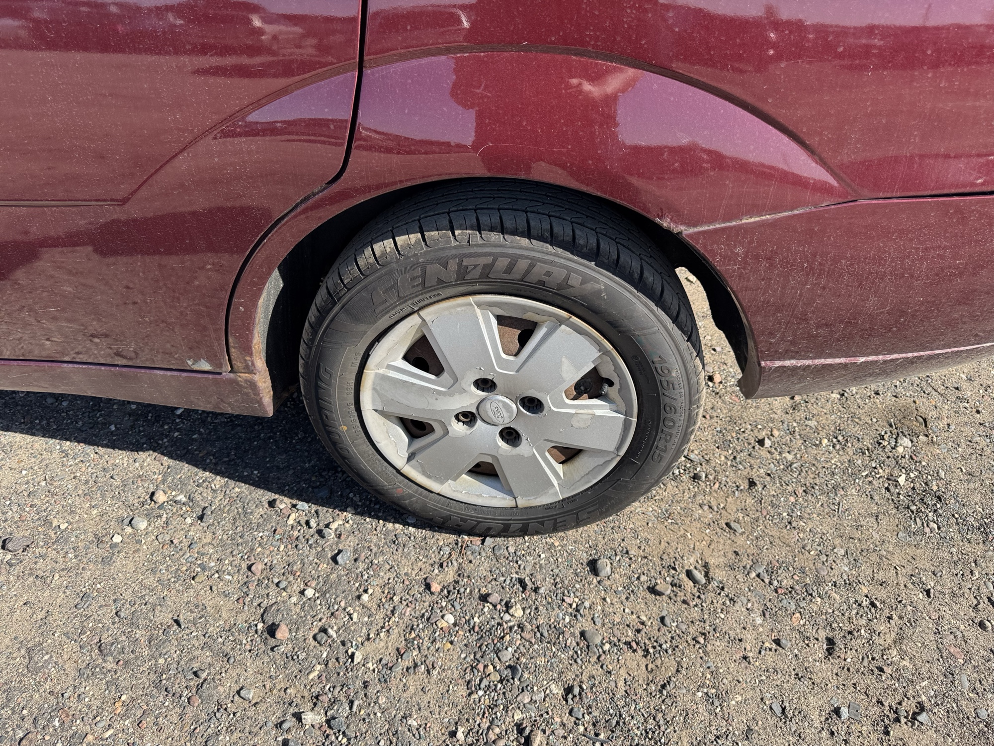 2007 ford focus zx4-s with 171514 miles for sale near Elk River, Minnesota 106809_13_rear_drv_wheel.jpg