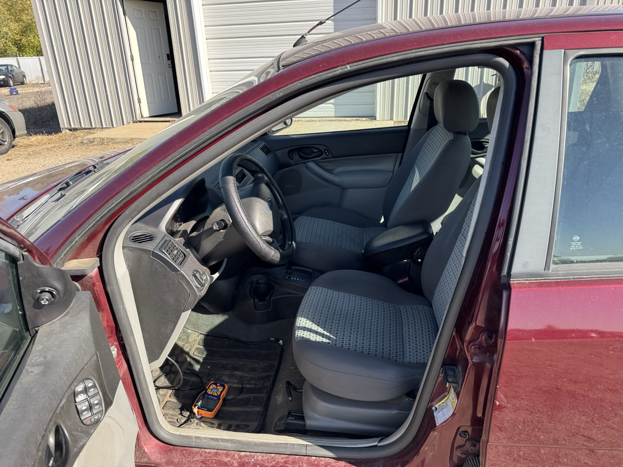 2007 ford focus zx4-s with 171514 miles for sale near Elk River, Minnesota 106809_22_driver_seat.jpg
