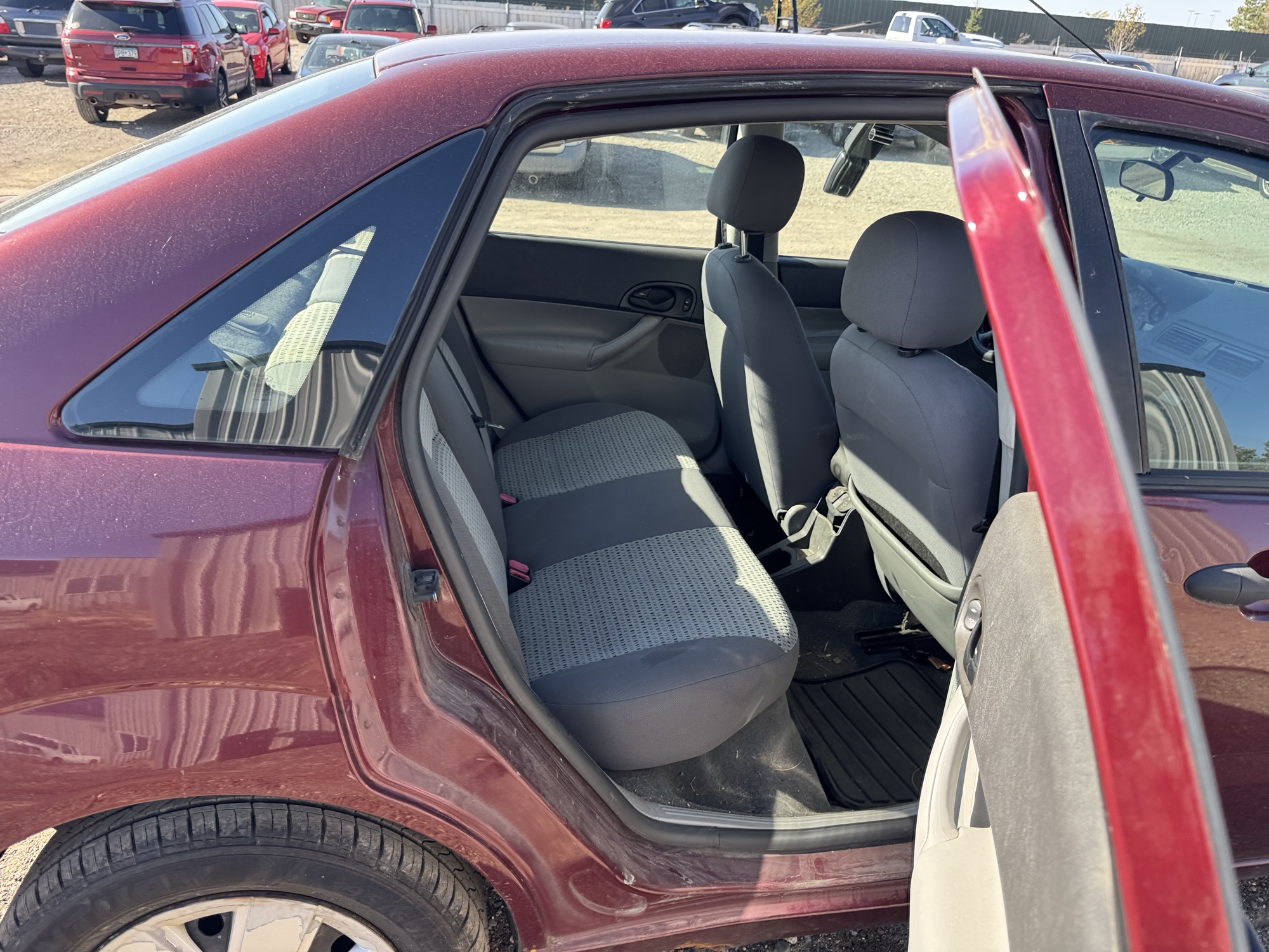 2007 ford focus zx4-s with 171514 miles for sale near Elk River, Minnesota 106809_28_pass_rear_seat.jpg