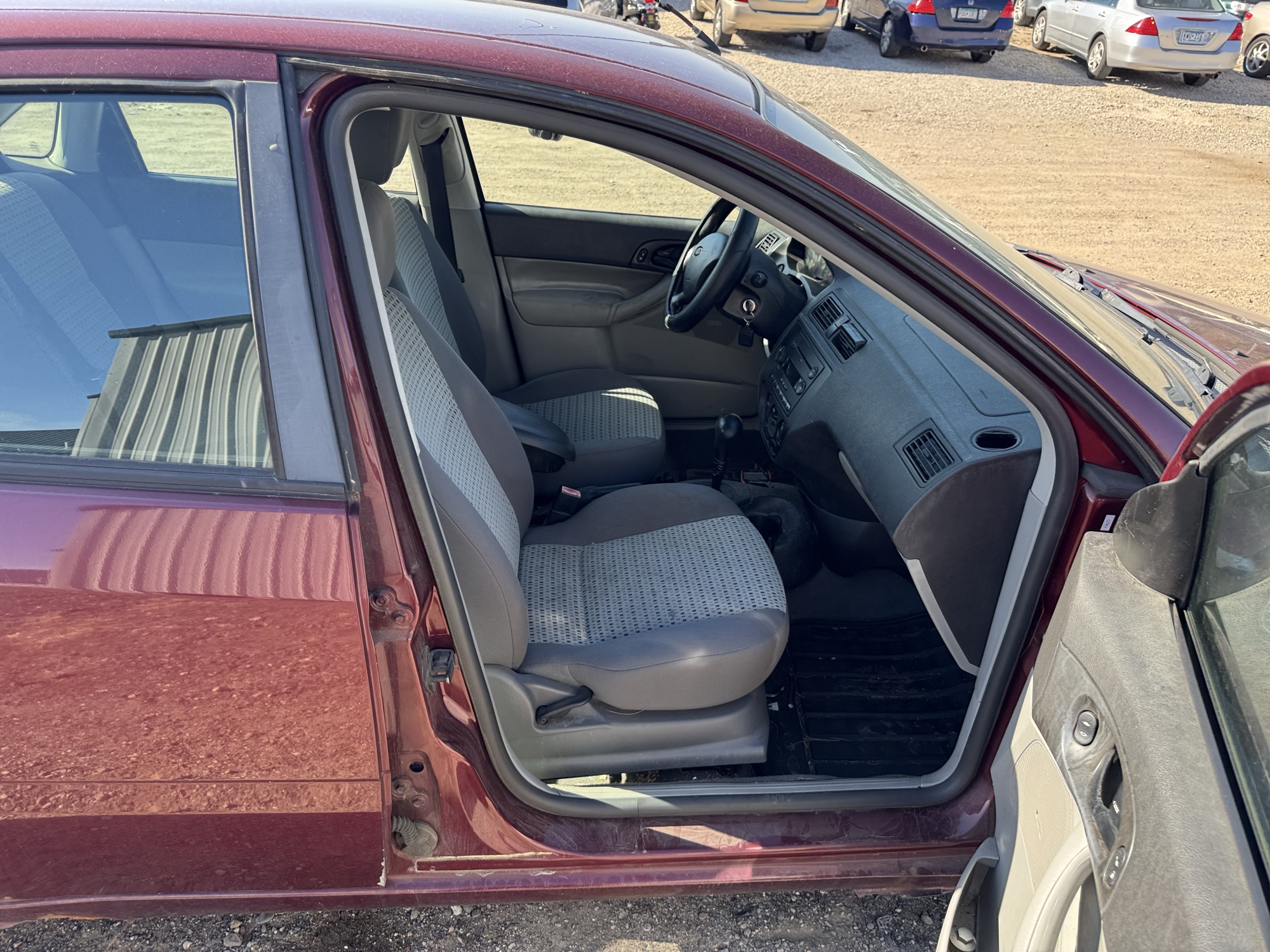 2007 ford focus zx4-s with 171514 miles for sale near Elk River, Minnesota 106809_31_passenger_seat.jpg