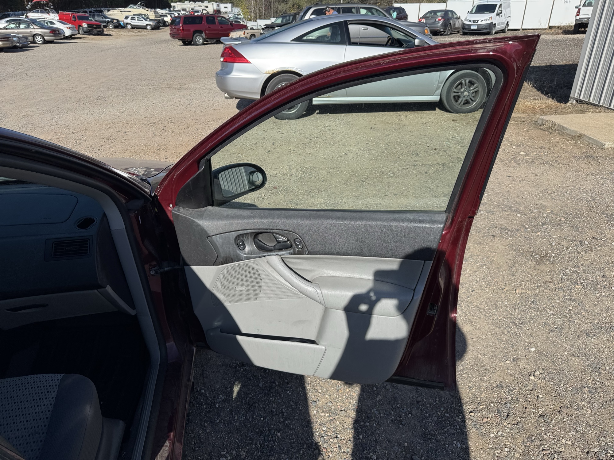 2007 ford focus zx4-s with 171514 miles for sale near Elk River, Minnesota 106809_32_passenger_door_panel.jpg